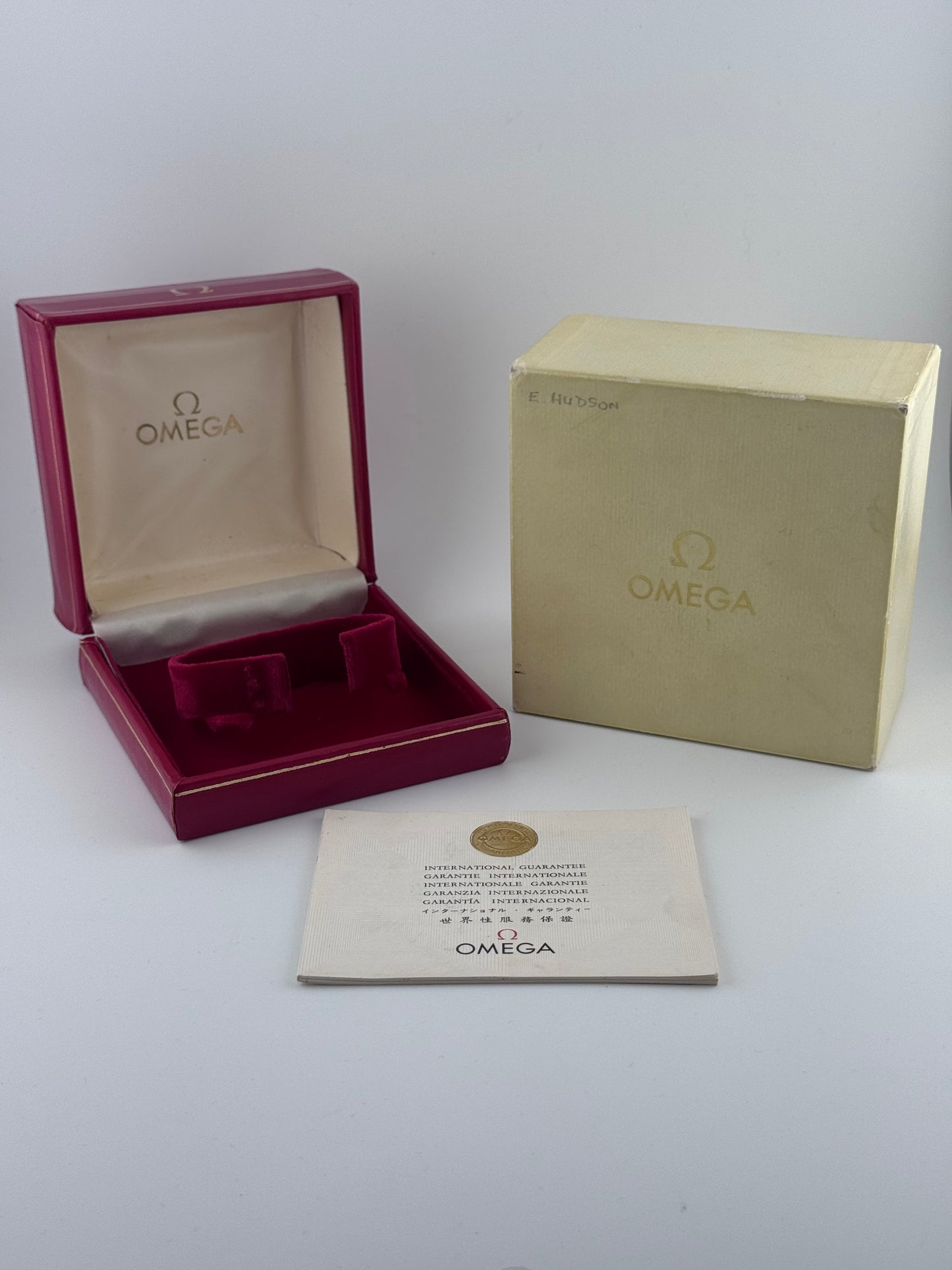 Omega Geneve Manual Wind 9ct Gold - 131.5016 - Original Box and Papers