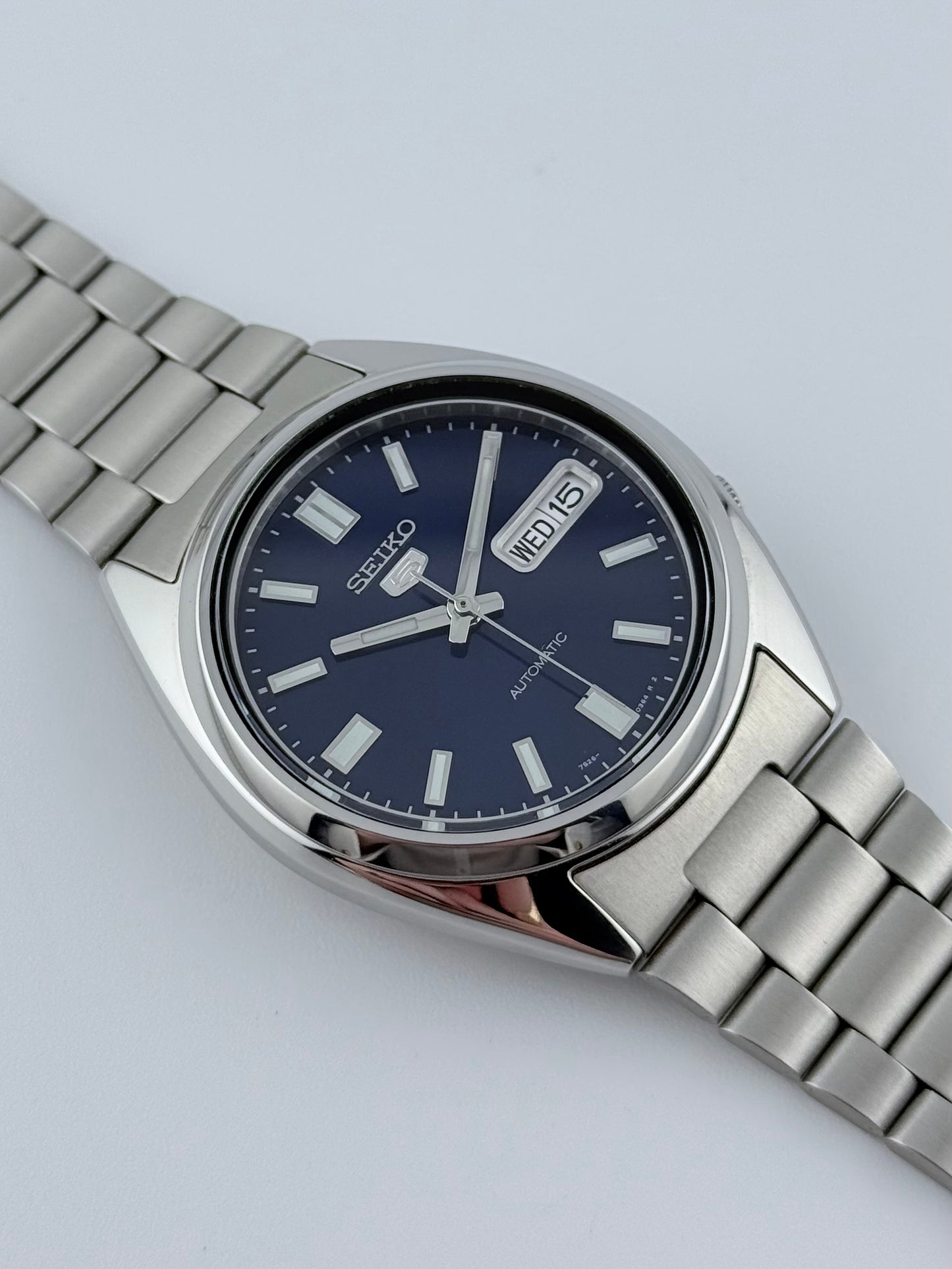 Seiko 5 Automatic 7S26-0480 - Blue Dial - Box and Hang Tag.
