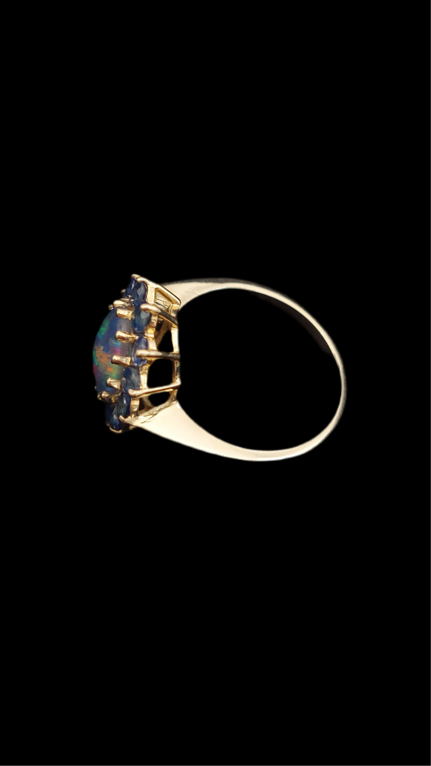 Sapphire and Opal 9ct Gold Cluster Ring