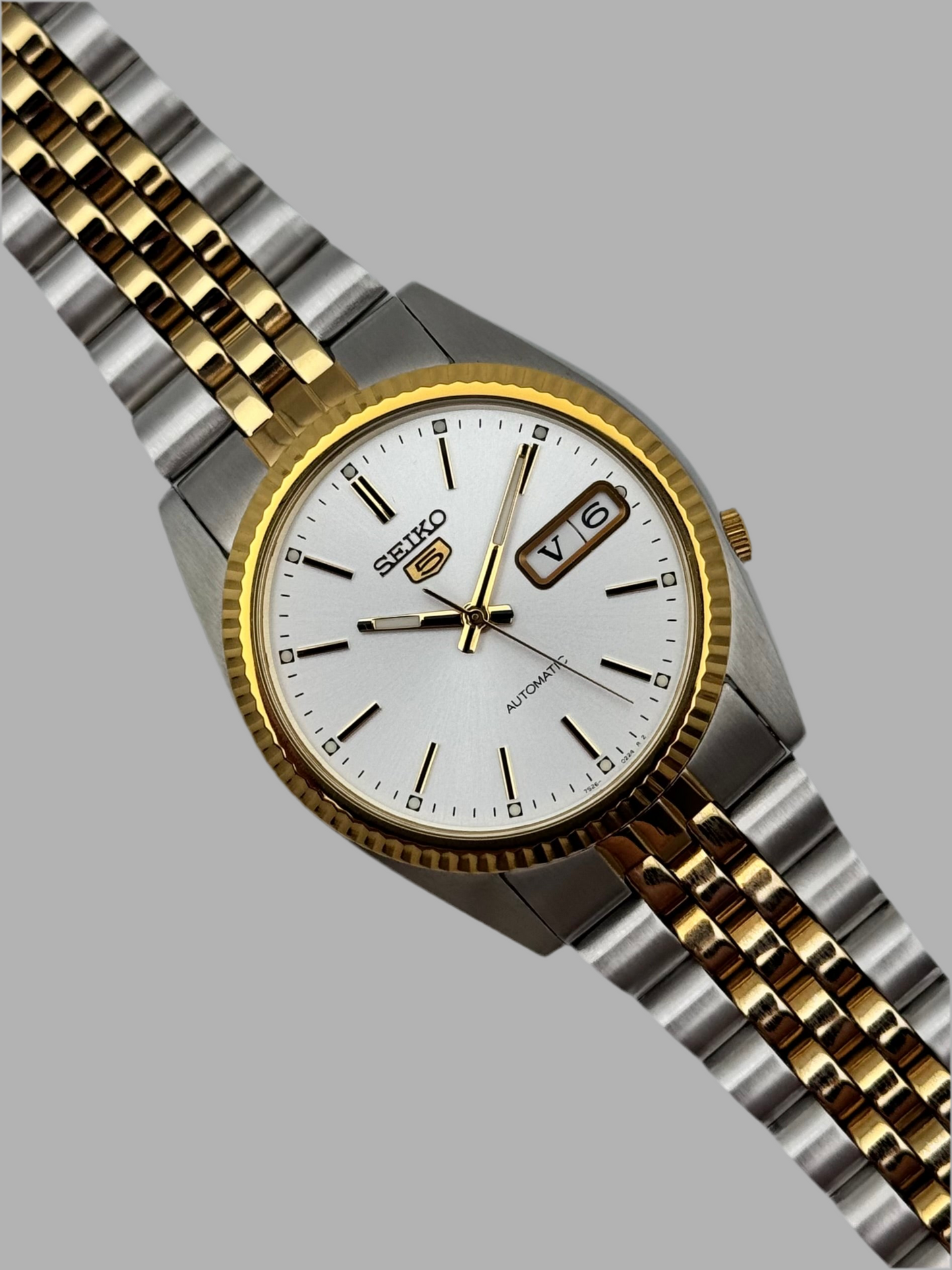 Seiko 5 Automatic Day-Date - 7S26-0500 - Brand New Box and Papers