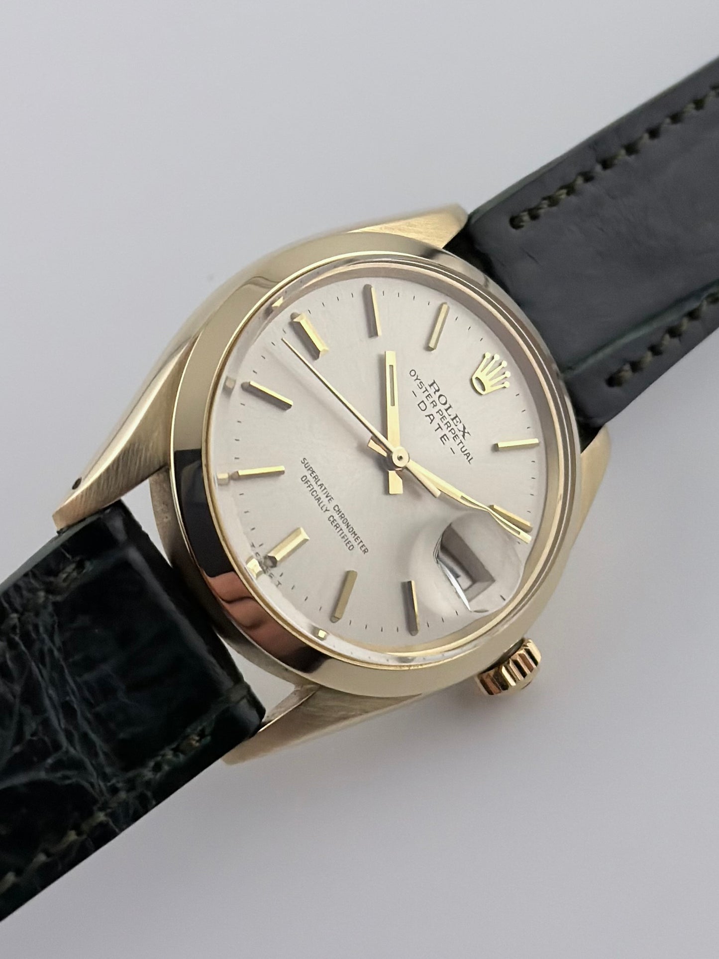 Rolex Oyster Perpetual Date Automatic - 1500/7 14ct Gold