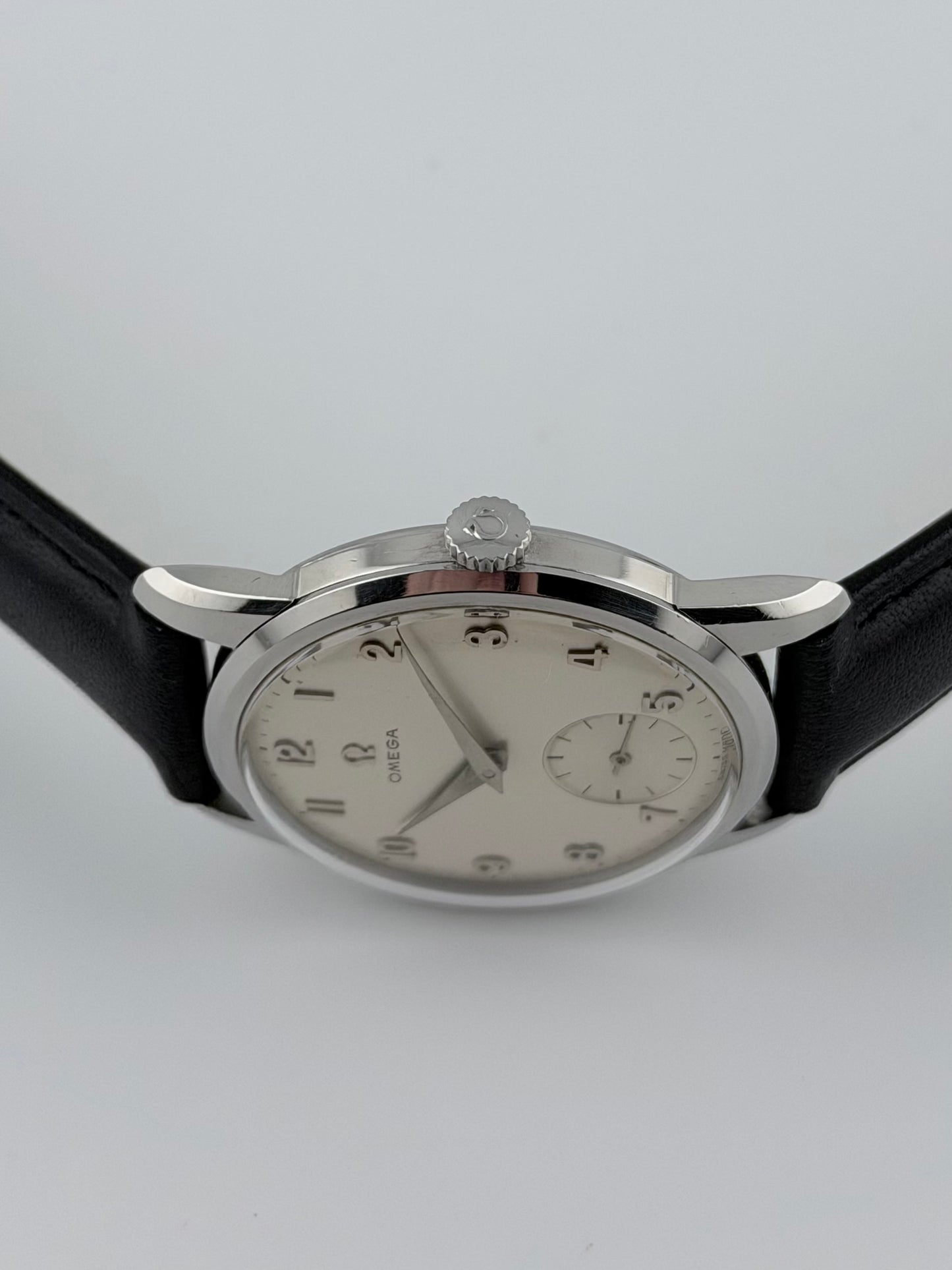 Omega Manual Wind - Arabic Dial - 2903-17