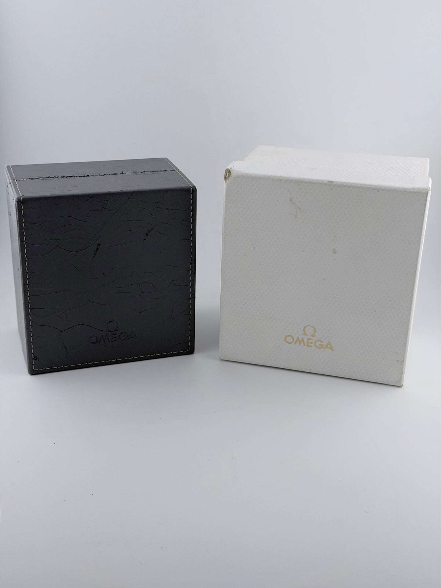 Omega Constellation Quartz Day Date 396.1070 - Original Box