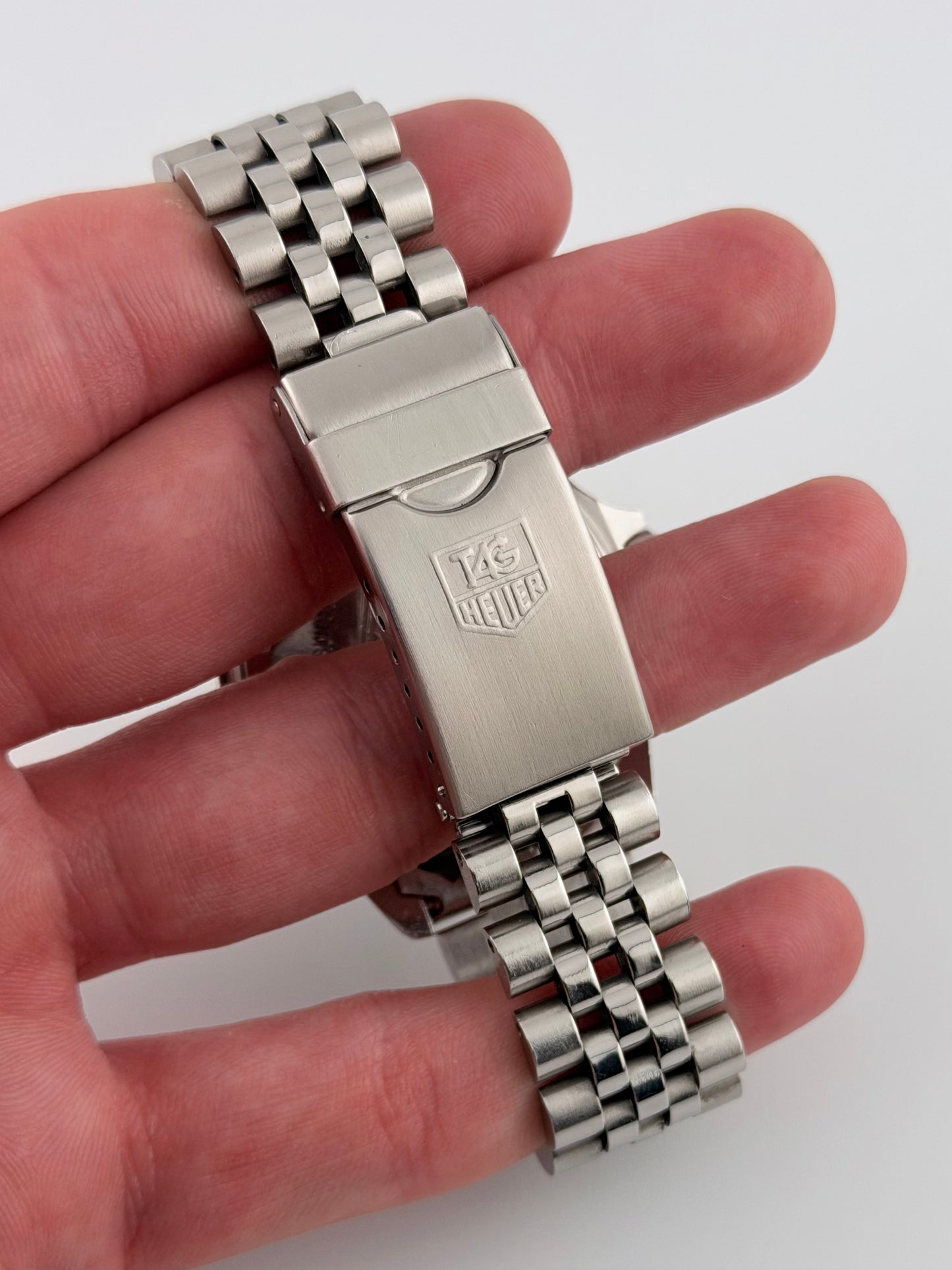 Tag Heuer Professional 1000 Quartz Date 200m 980.613N - Blue Dial