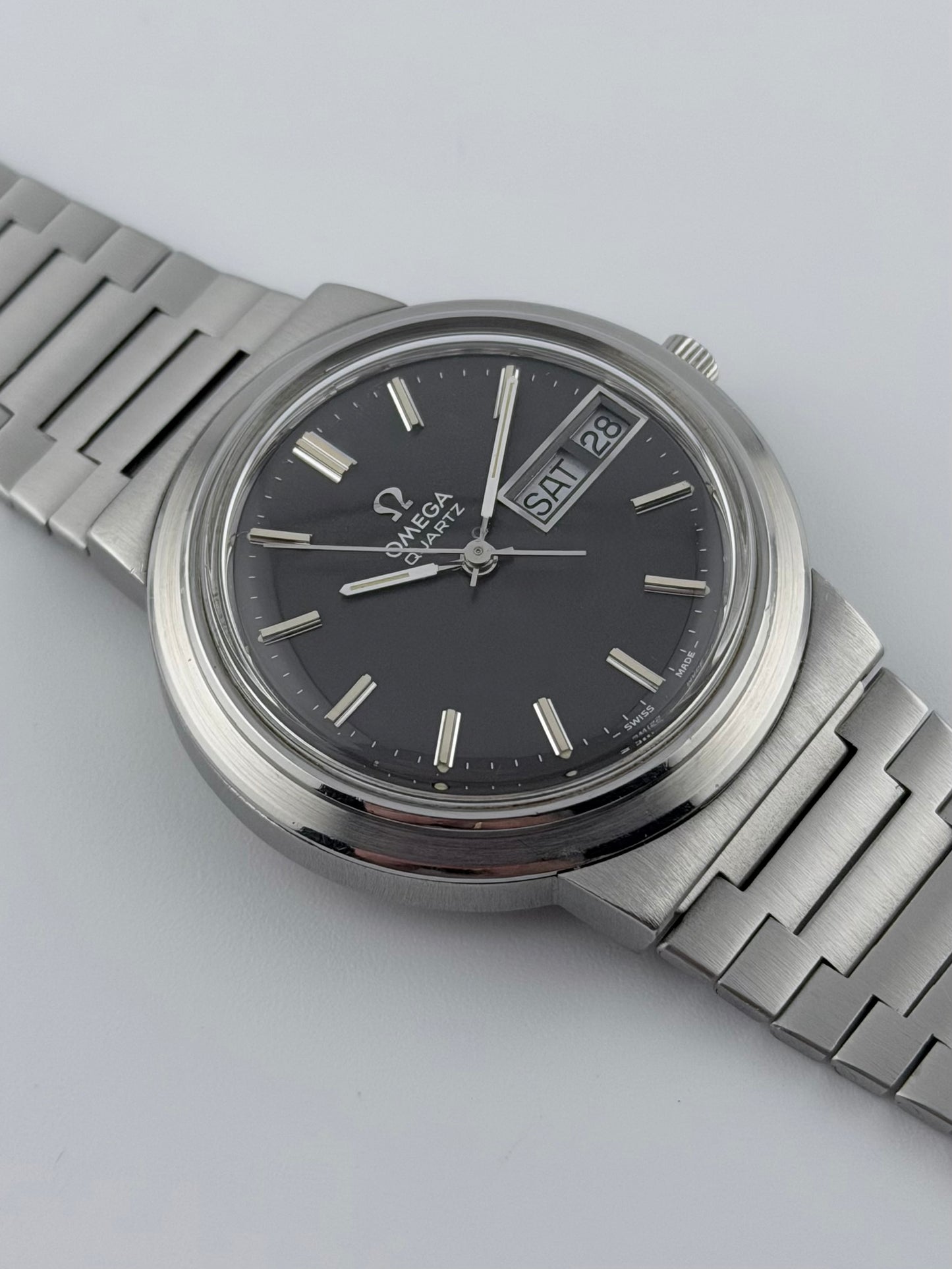 Omega Quartz Day-Date - 196.0058