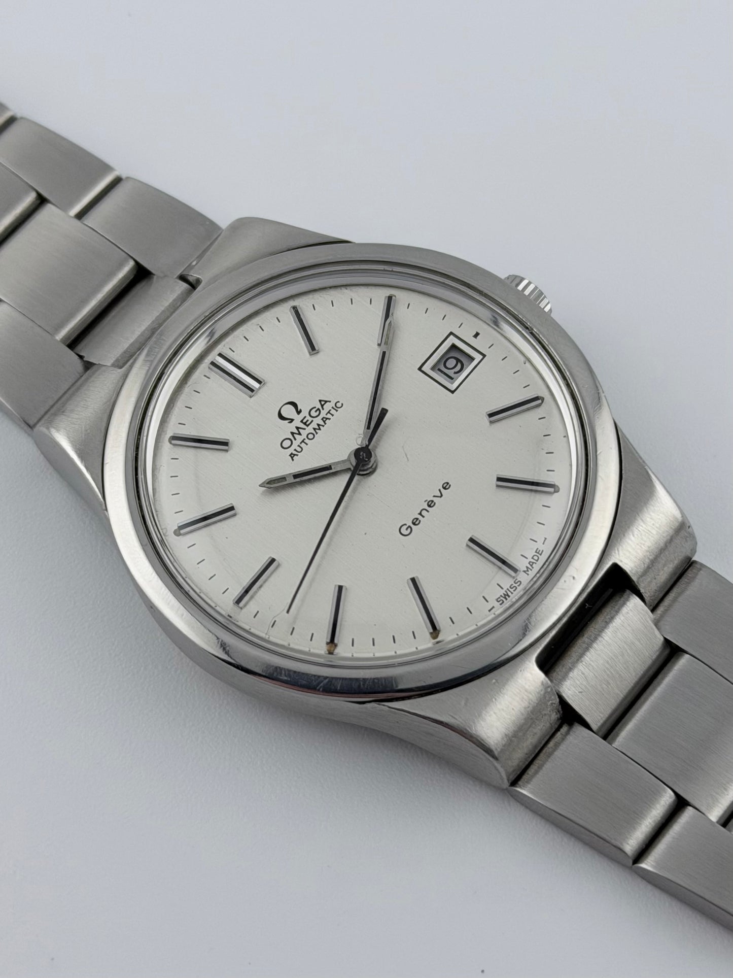 Omega Geneve Automatic Date - 166.0174