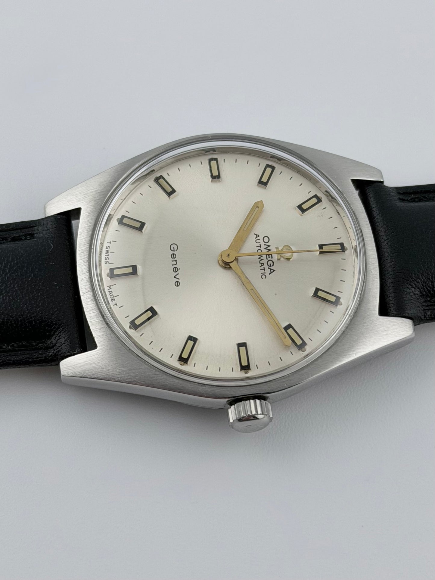 Omega Geneve Automatic 166.041 - Sunburst Dial