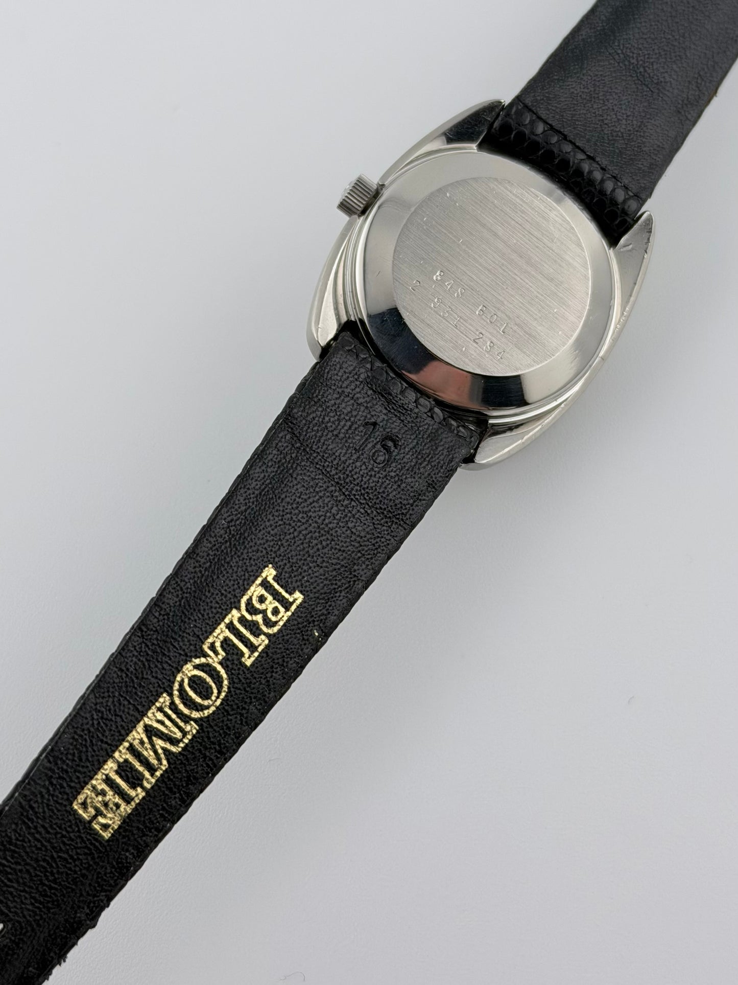 Universal Geneve Unisonic 848.601 - RARE - Ladies - New Old Stock