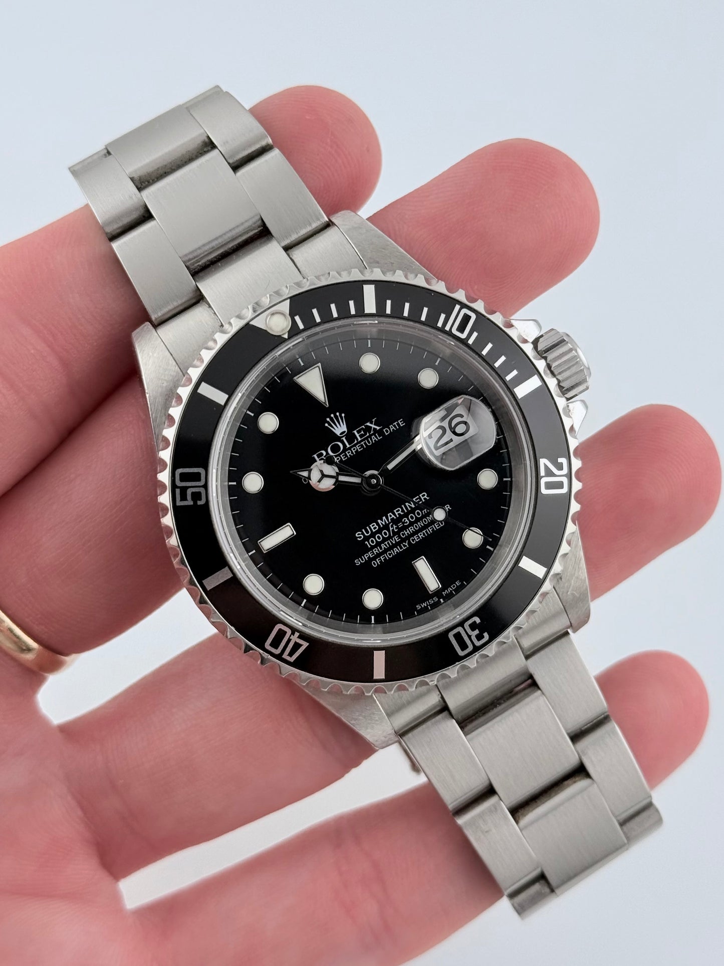 Rolex Oyster Perpetual Submariner Date - 16610 - Extremely Clean Condition