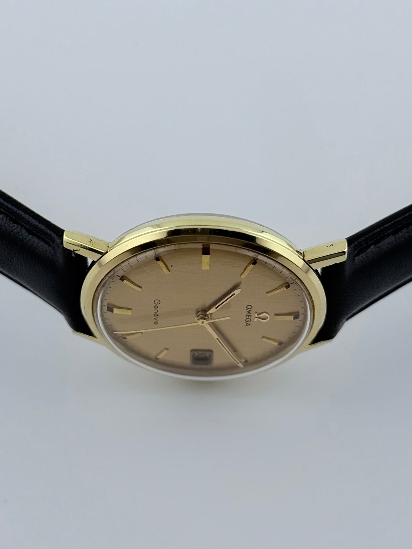 Omega Geneve Manual Wind 132.019 Frosted Dial