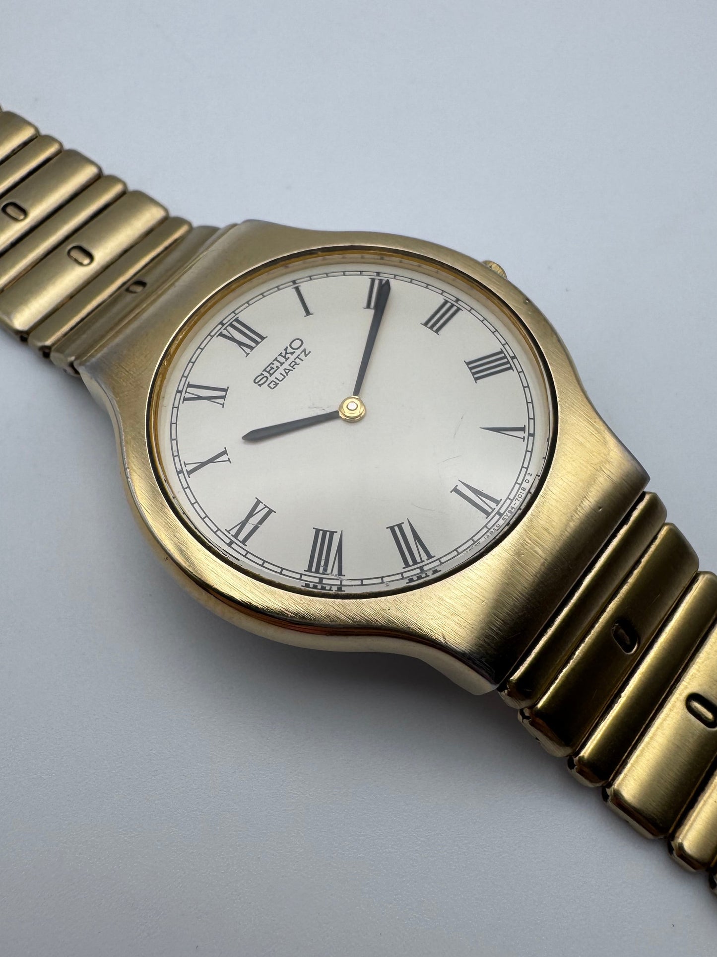 Seiko Quartz Date Dress Watch - 5Y94-7010