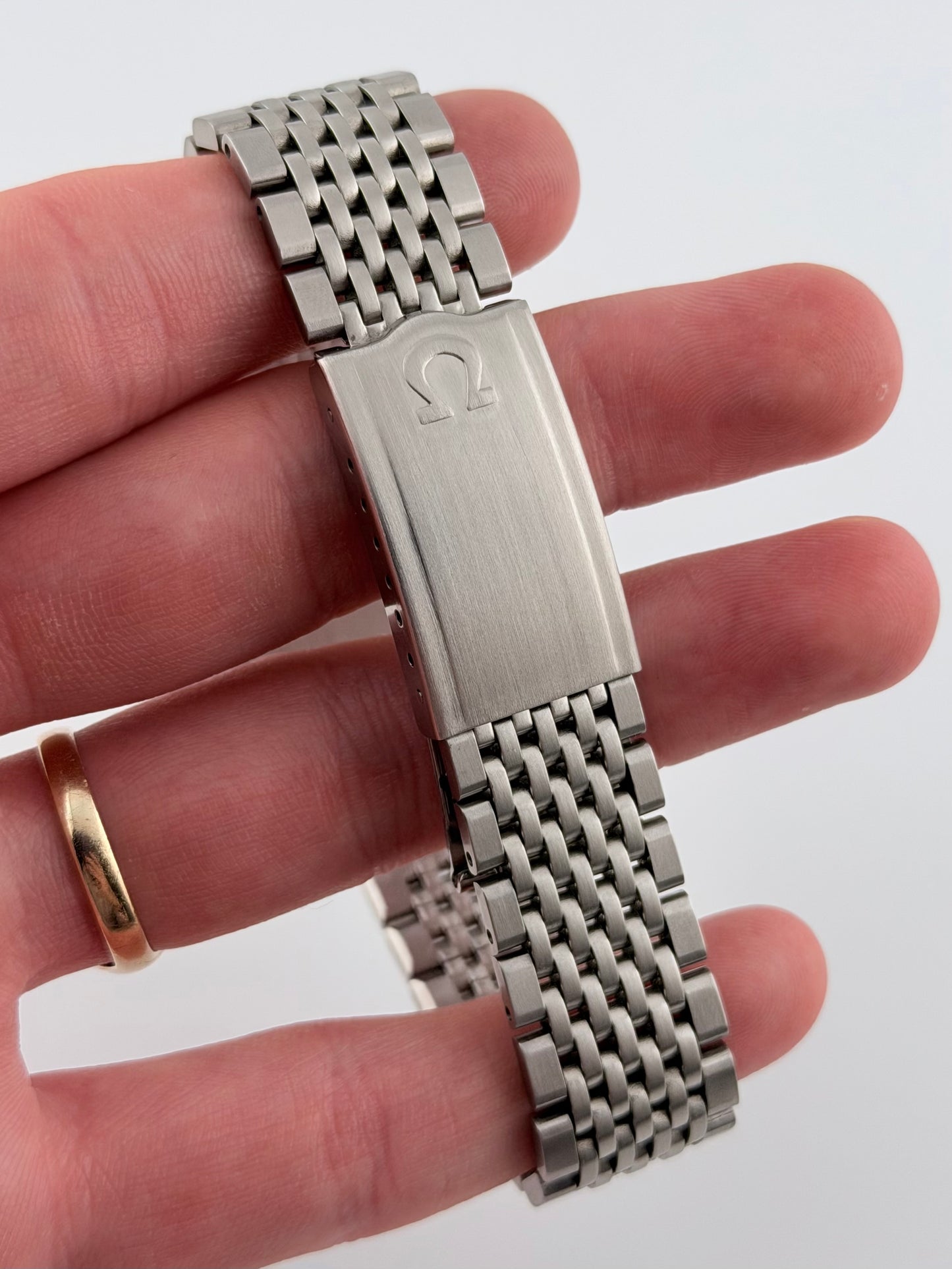 Omega Geneve Automatic Date 162.0060 - Box and Papers