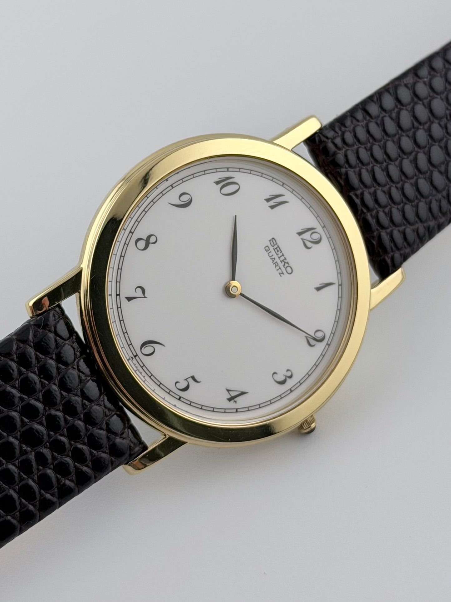Seiko Quartz 5E20-8A10 New-old stock