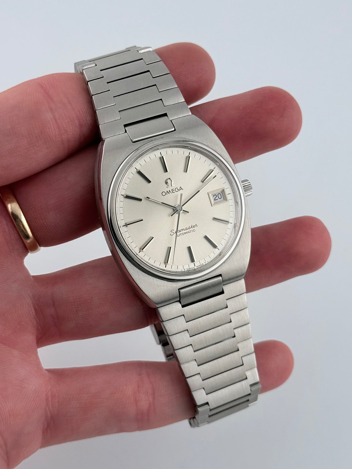Omega Automatic Date 166.0206.1