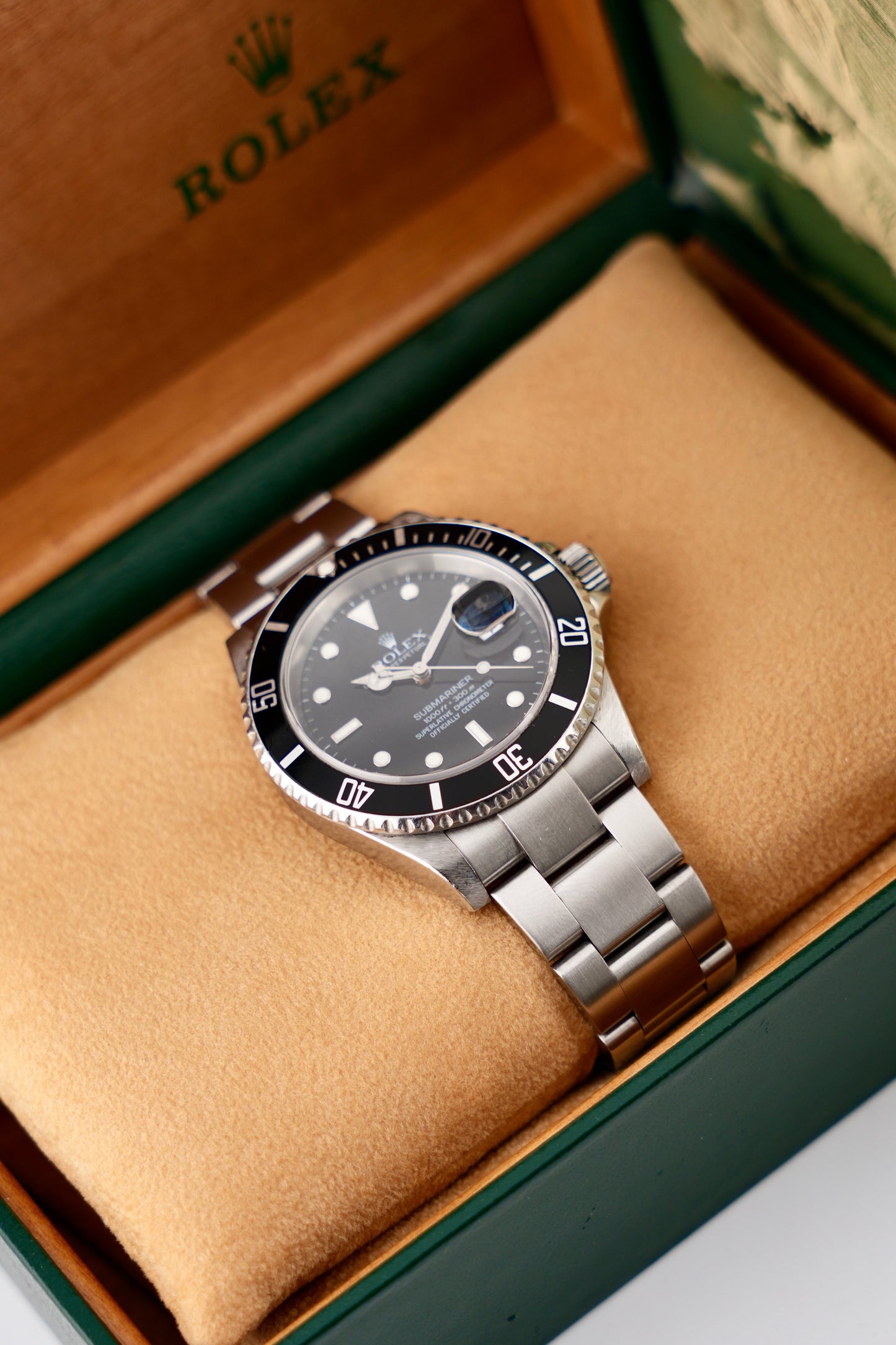 Rolex Oyster Perpetual Submariner Date - 16610 - Original Box