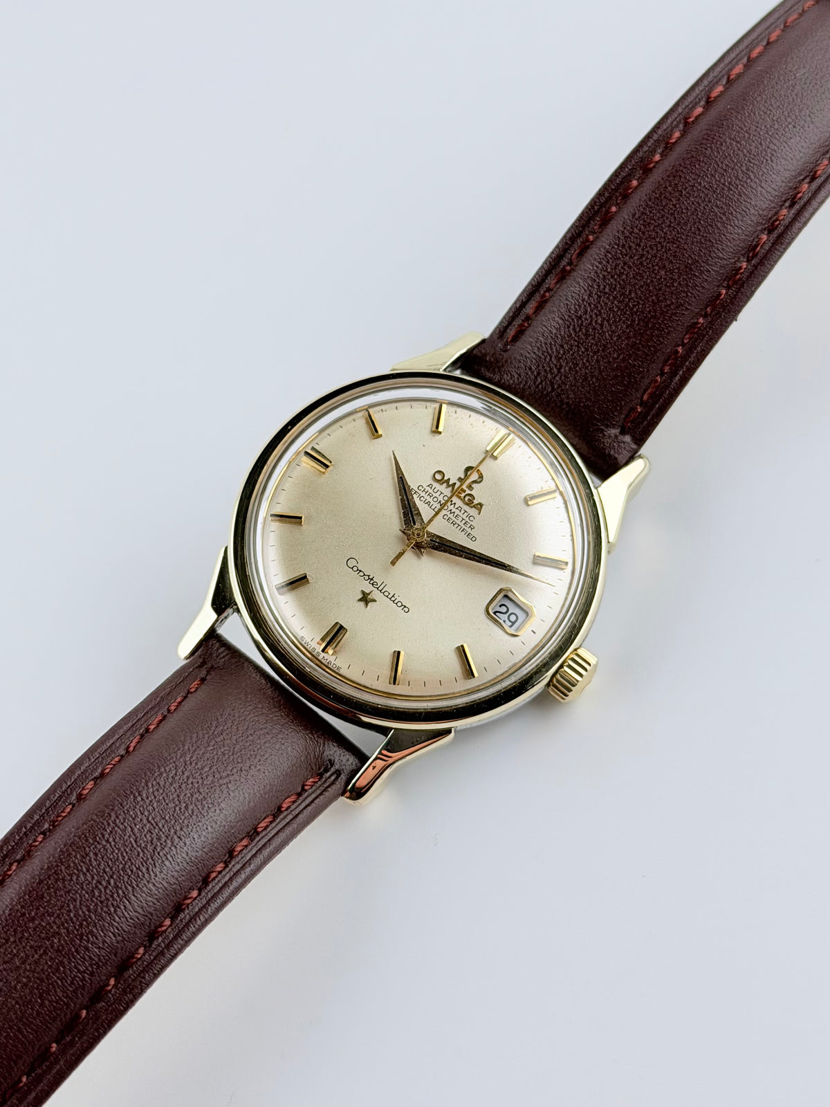 Omega Constellation Chronometer Automatic Date 168.005 - Dog Leg Lugs