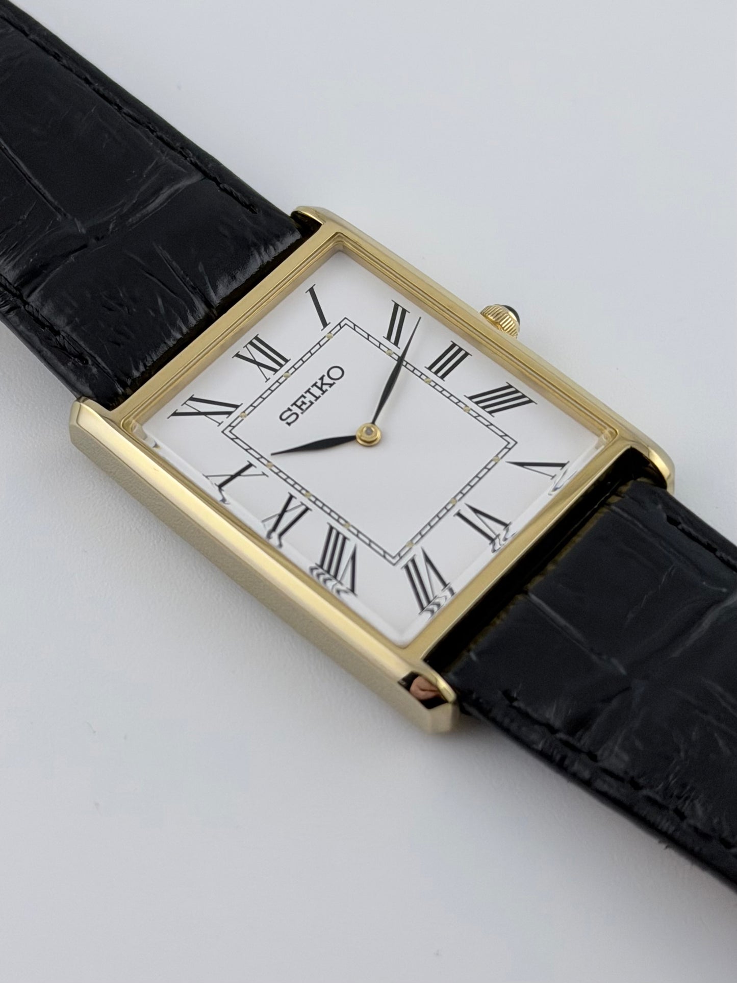 Seiko Tank Quartz 4N30-00G0