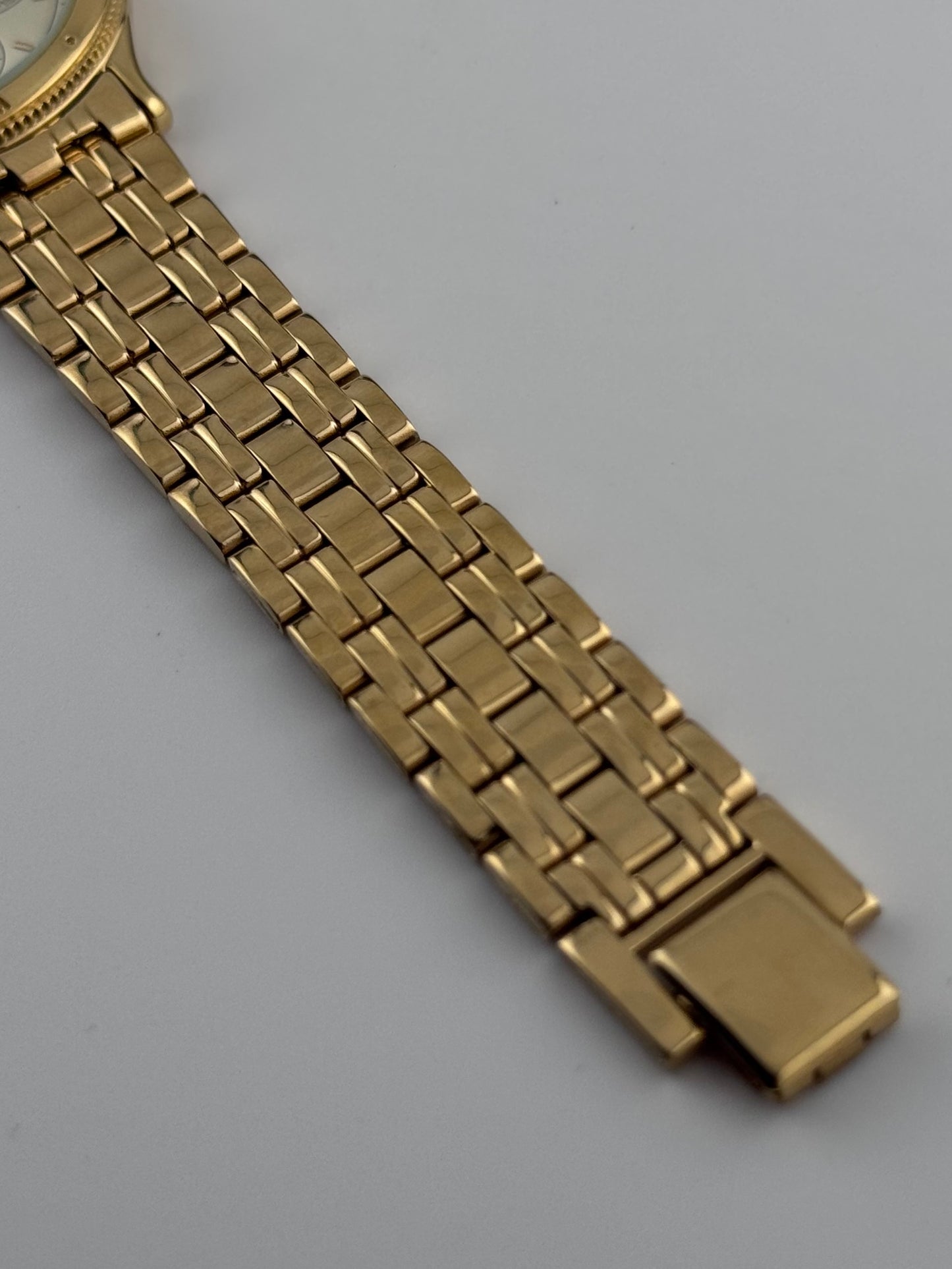 Seiko Quartz Galaxy - V33J-6B10