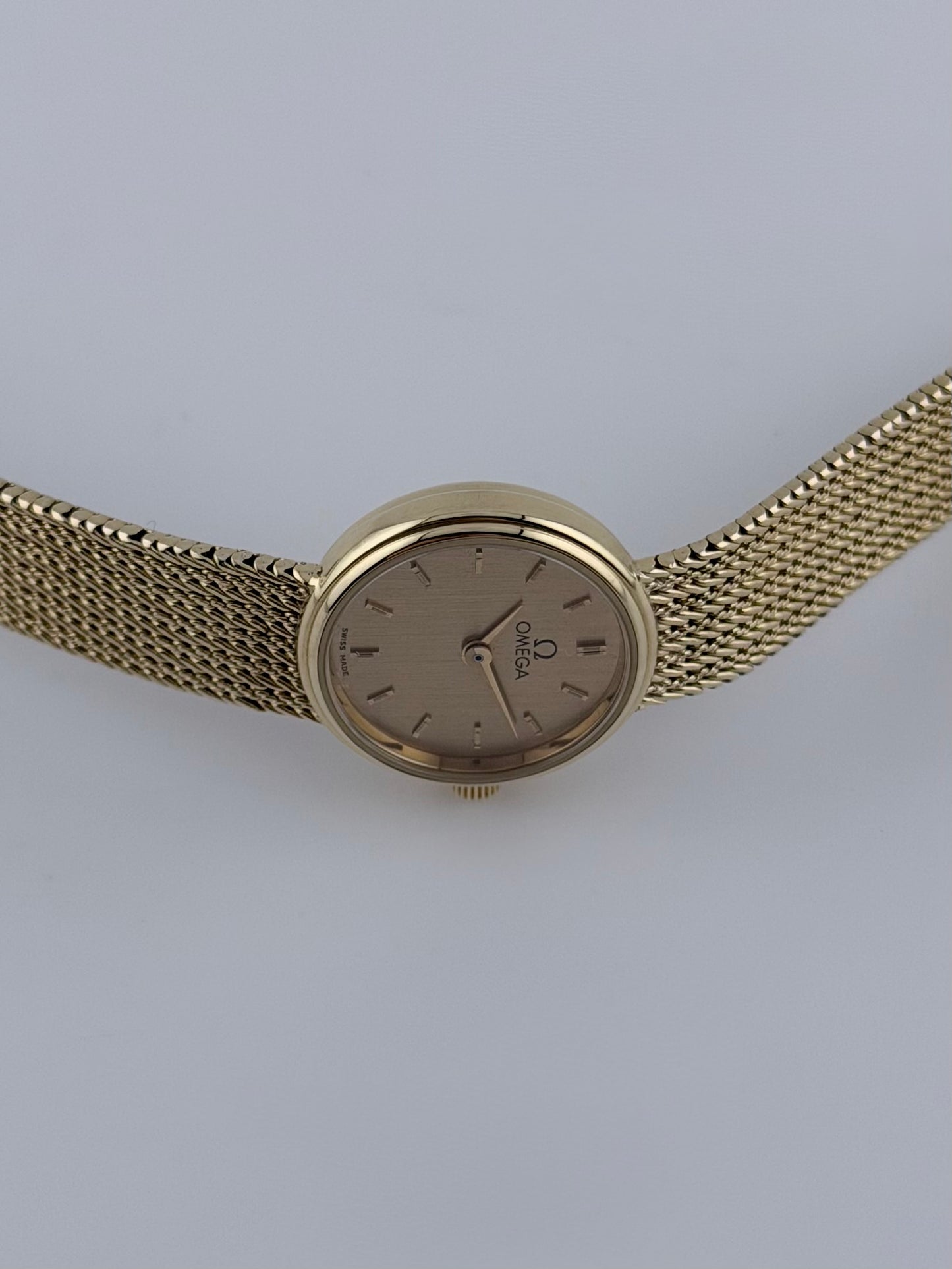Omega Ladies Quartz 791.758.JE - RARE British Market Model - 9ct Gold - original Box