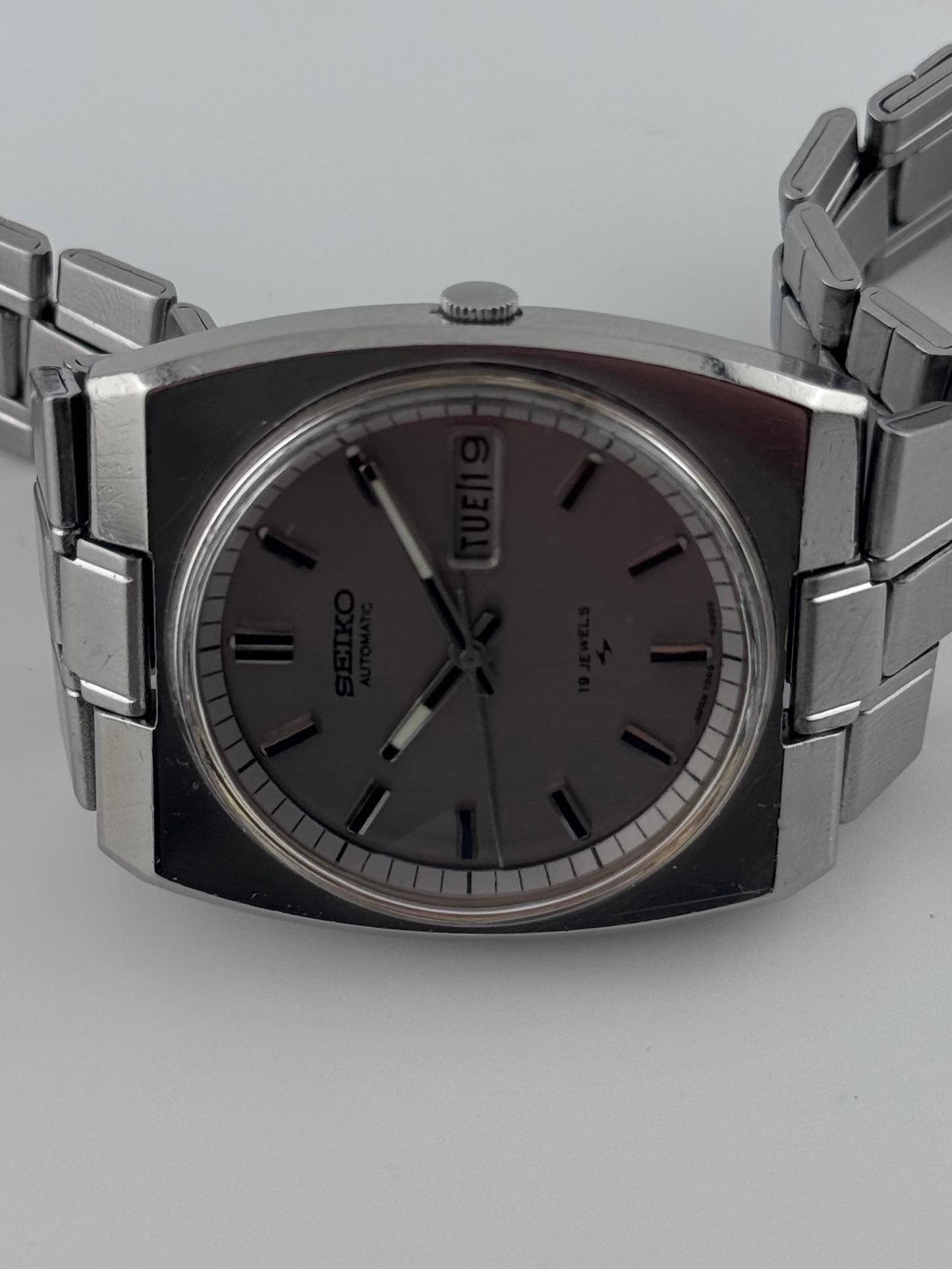 Seiko Automatic Rare Semi faceted 7006-6000