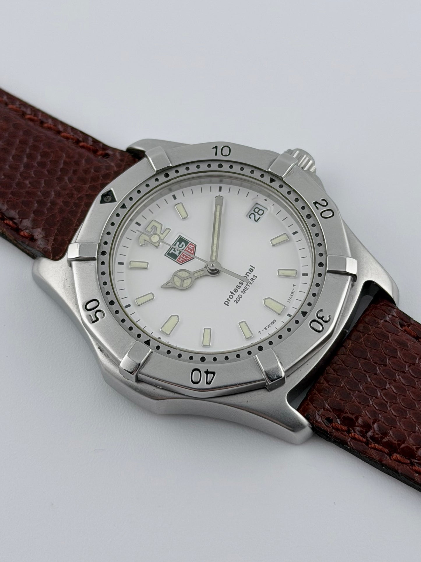 Tag Heuer Professional 200m Quartz Date - WK1111