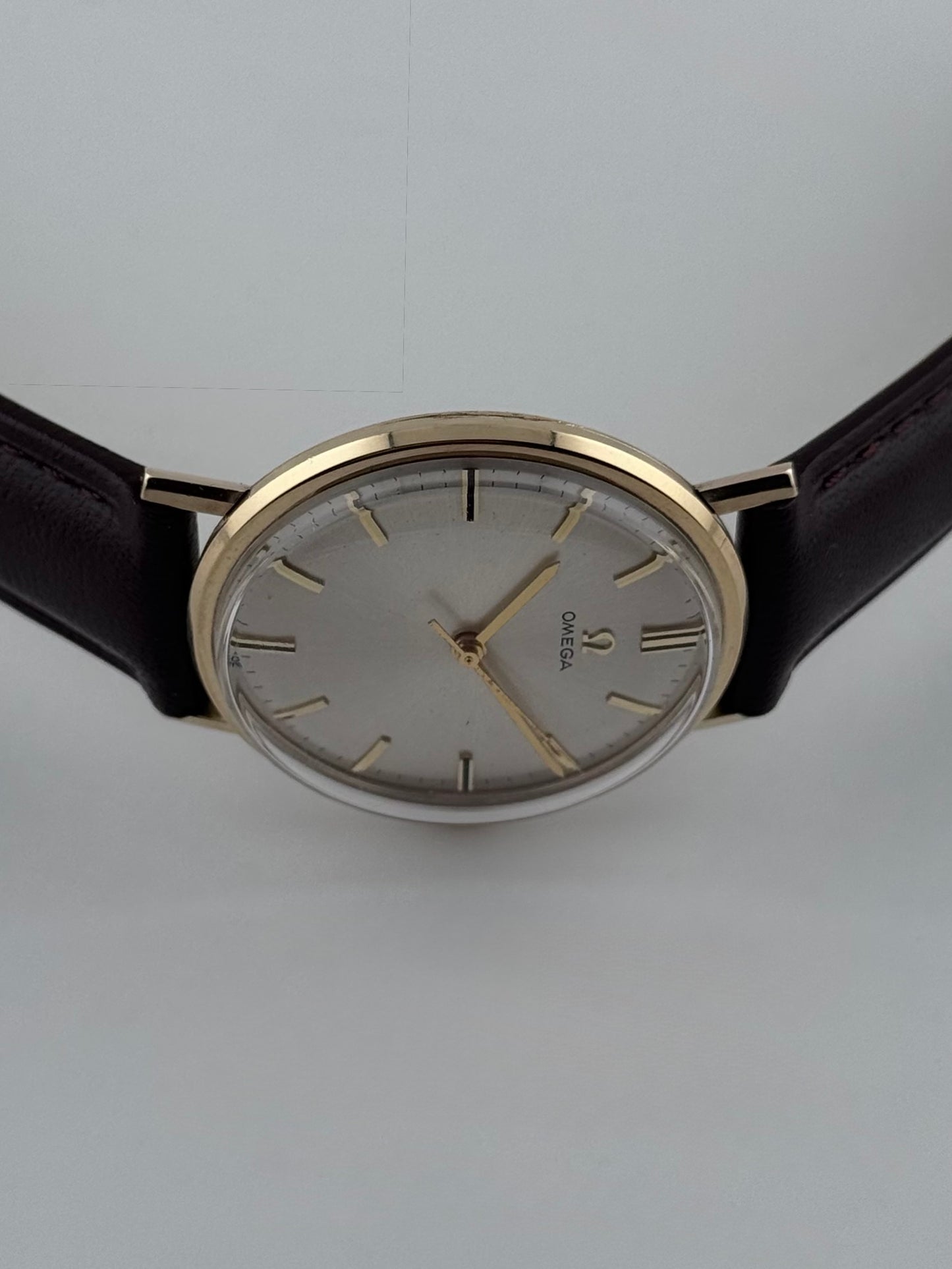 Omega Manual Wind 9ct Gold - 131.015