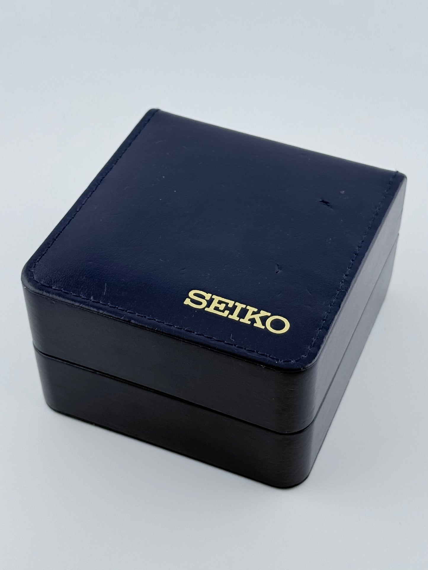 Seiko Tank Quartz - V701-5D00 - Rare Faceted Crystal