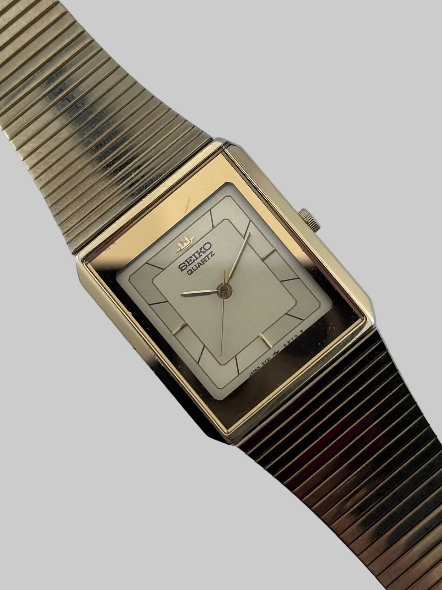 Seiko Tank Quartz 5Y31-5A60