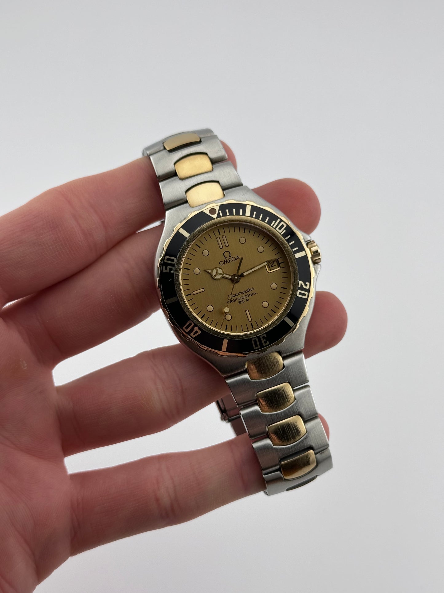 Omega Seamaster 200 Quartz Pre Bond - 396.1042.