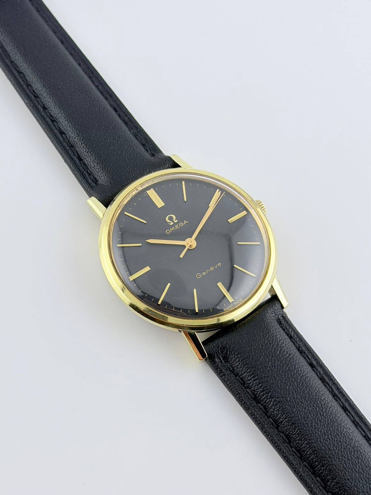 Omega Geneve Manual Wind 131.019SP - Rare Black Dial