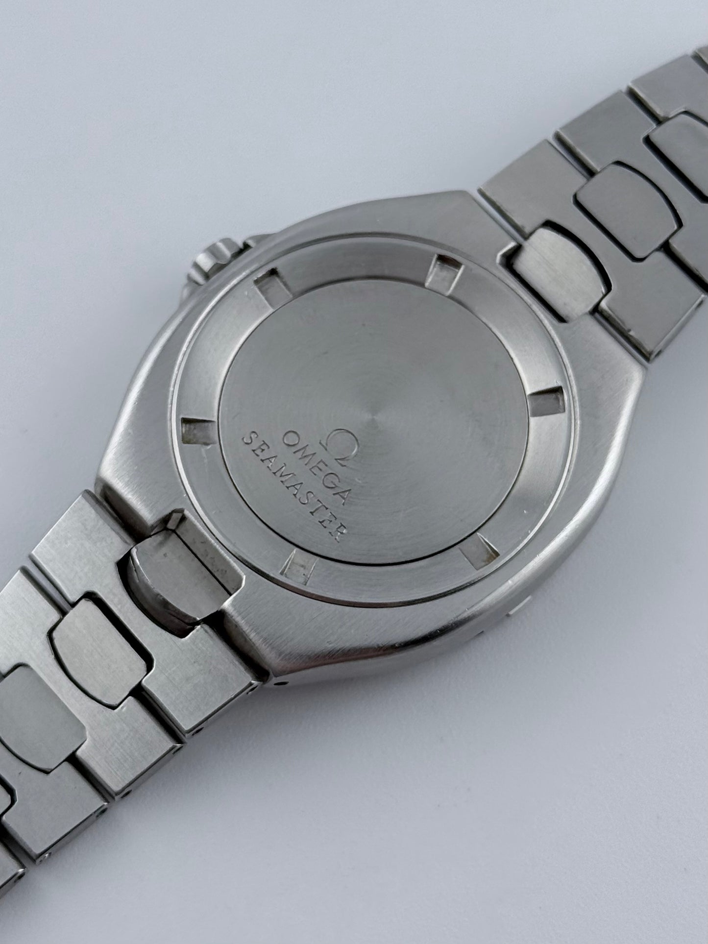 Omega Seamaster 200 Quartz Pre Bond - 396.1062 - 40mm Size