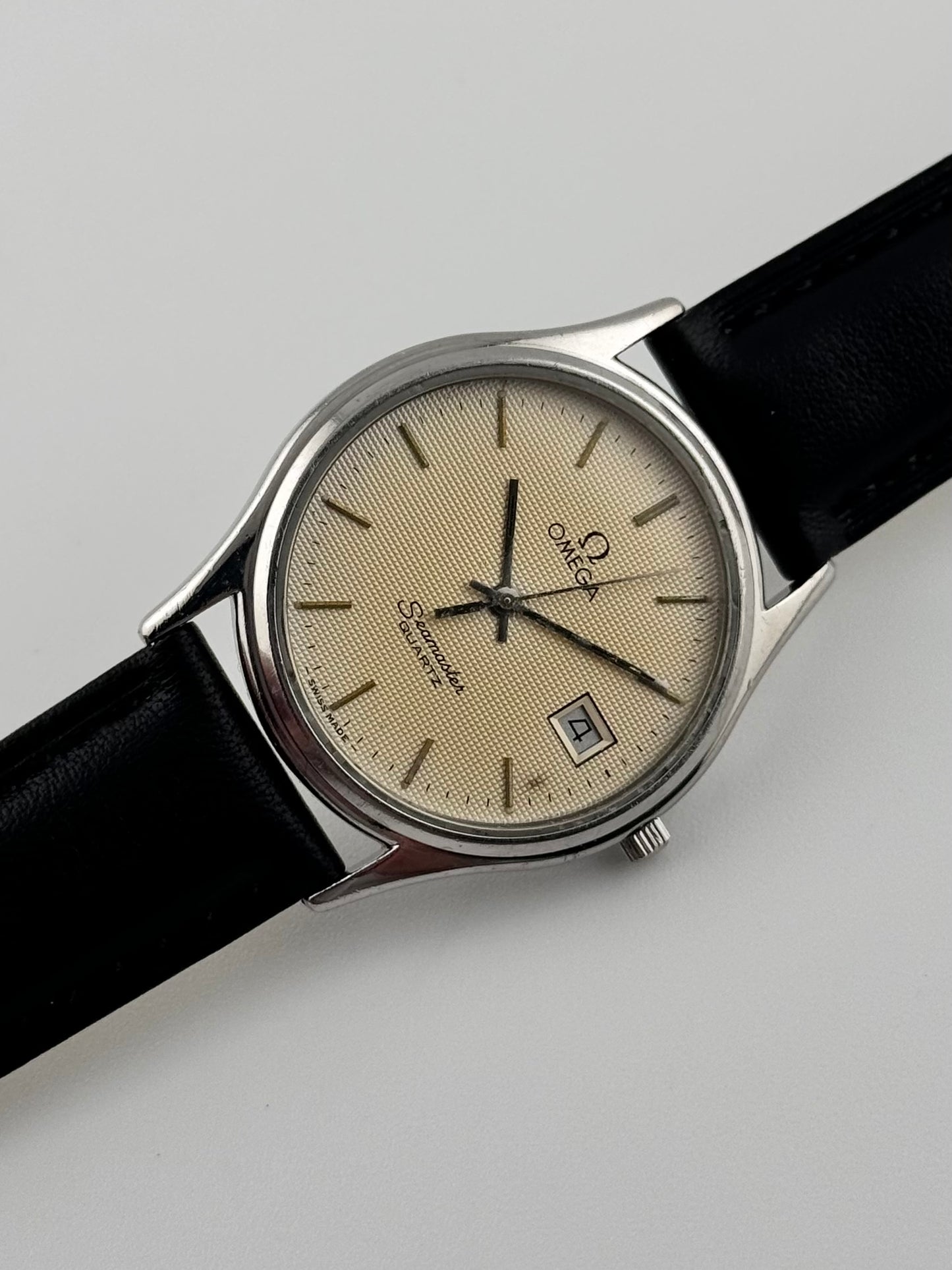 Omega Seamaster Quartz 196.0259 Date - Waffle Dial