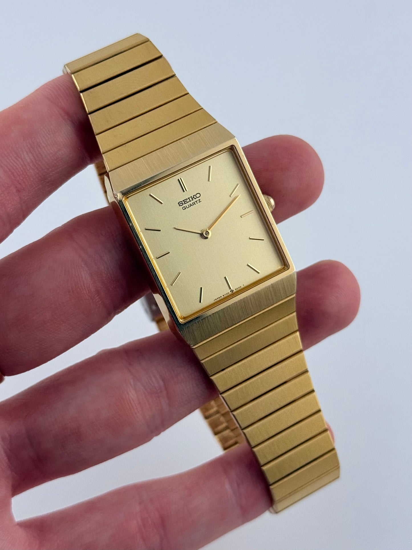 Seiko Tank Quartz 5Y00-5020 with BOX