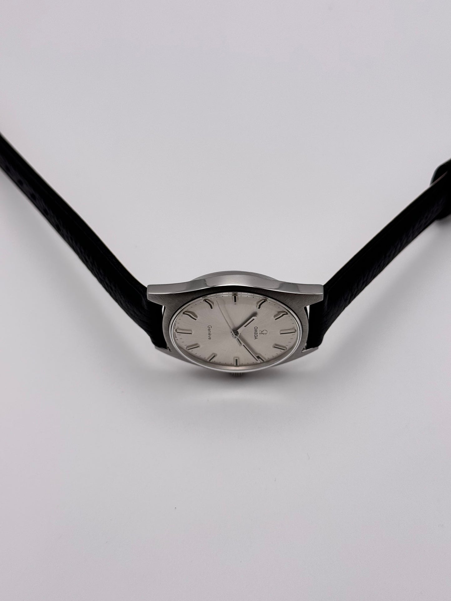 Omega Geneve Date Manual Wind 135.041