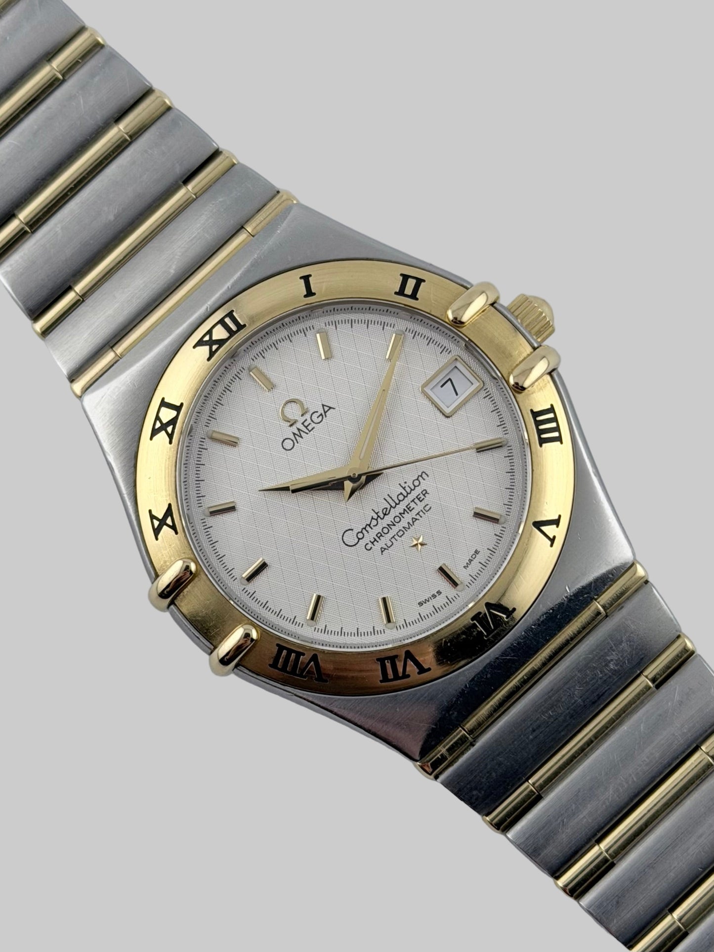 Omega Constellation Automatic Date 1202.30.00 - Box and Papers!