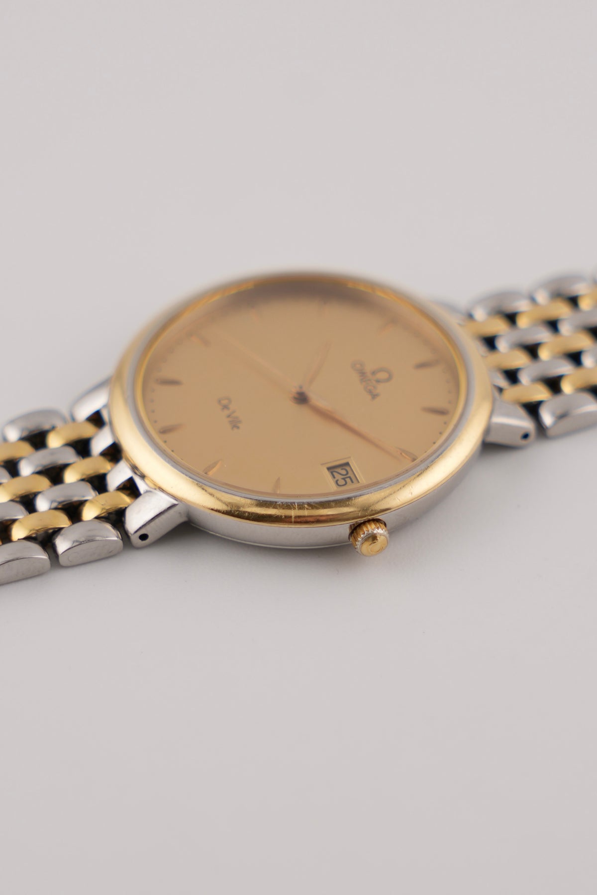Omega De Ville Quartz Date 396.2432  - Original bracelet