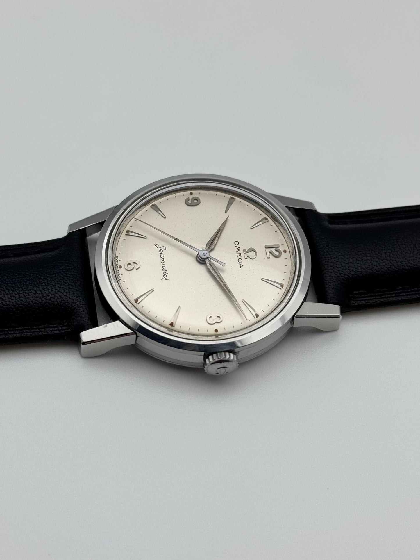 Omega Seamaster Manual Wind Arabic Numerals - 14723