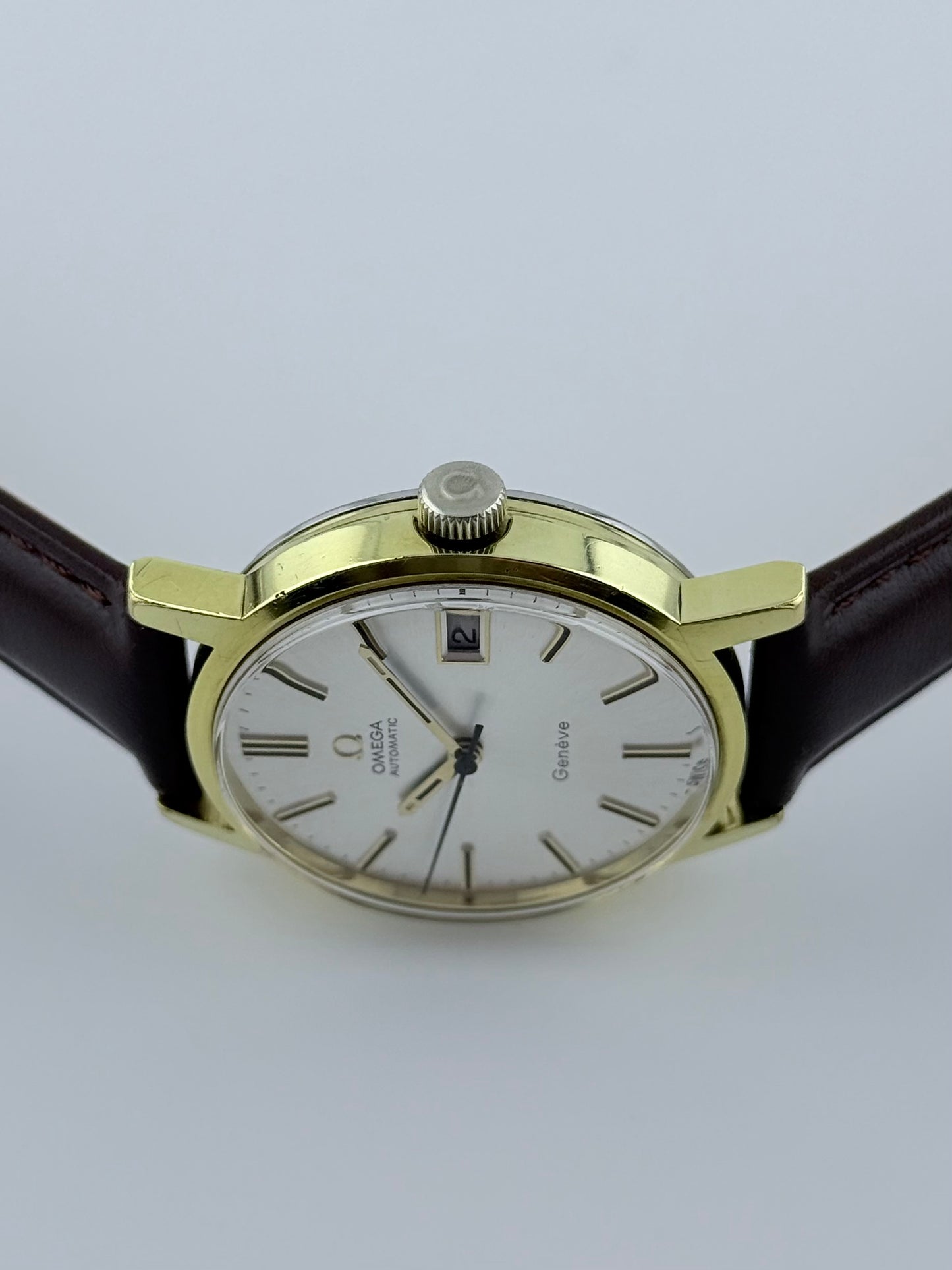 Omega Geneve Automatic Date 166.0098 - Sunburst Dial