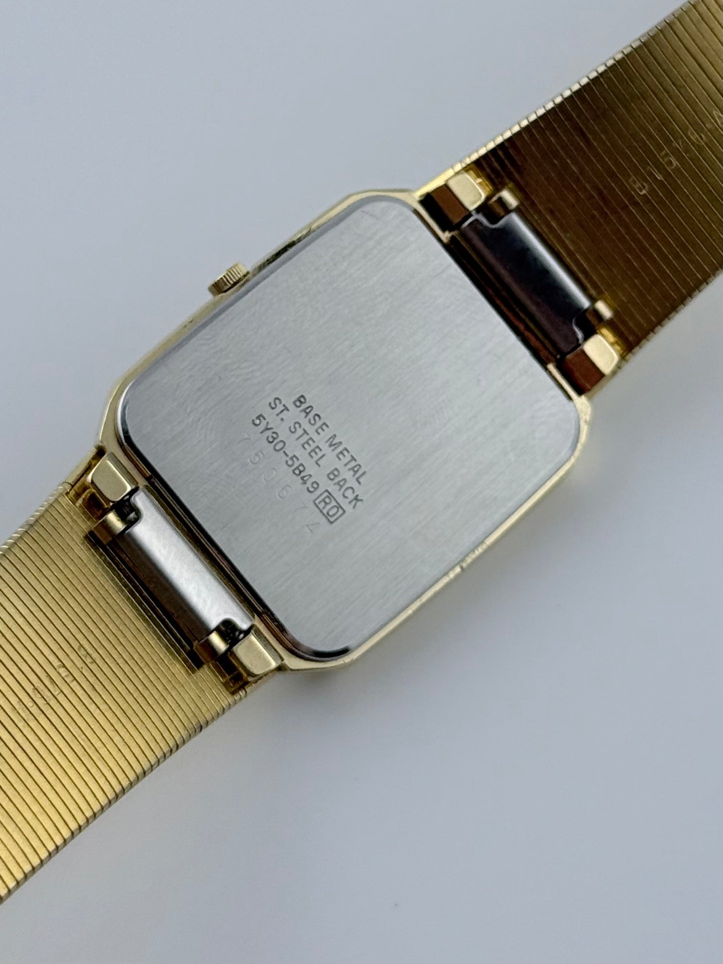 Seiko Tank Quartz 5Y30-5B49