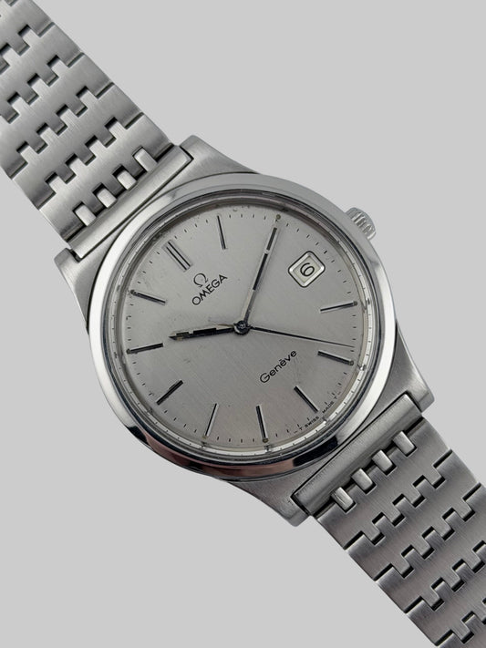 Omega Geneve Manual Wind - 136.0102 - Original Bracelet - Box and Papers!