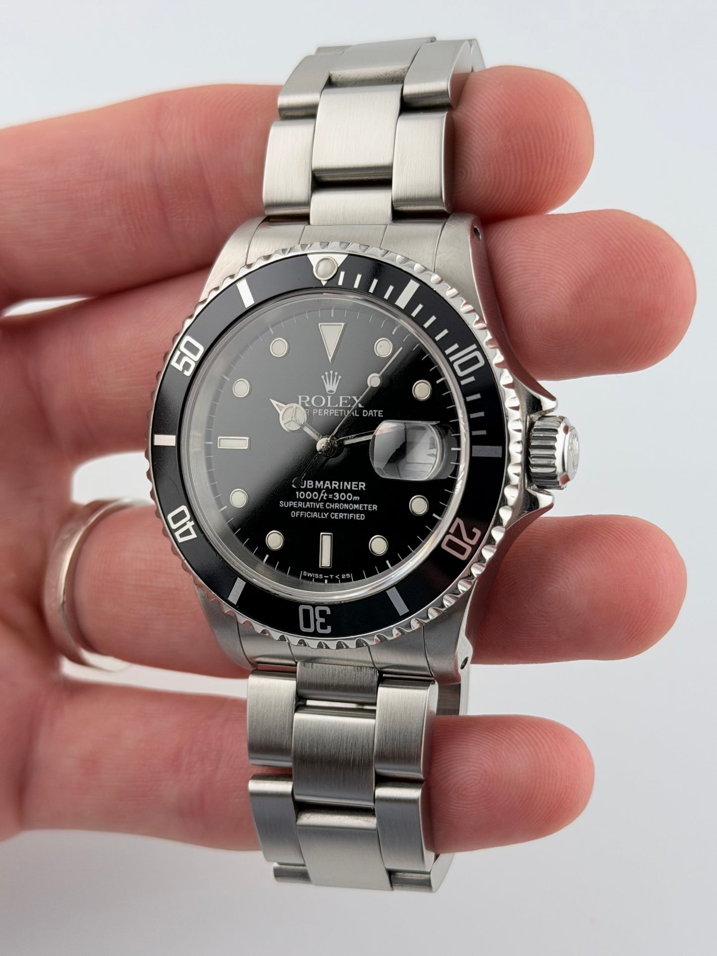Rolex Oyster Perpetual Submariner Date - 16610 - Original Box