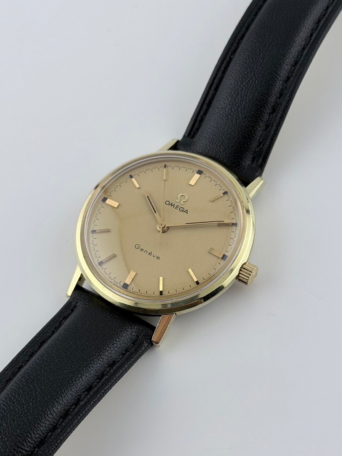 Omega Geneve Manual Wind 131.019 - Complete Set! - Box, Wallet, Papers