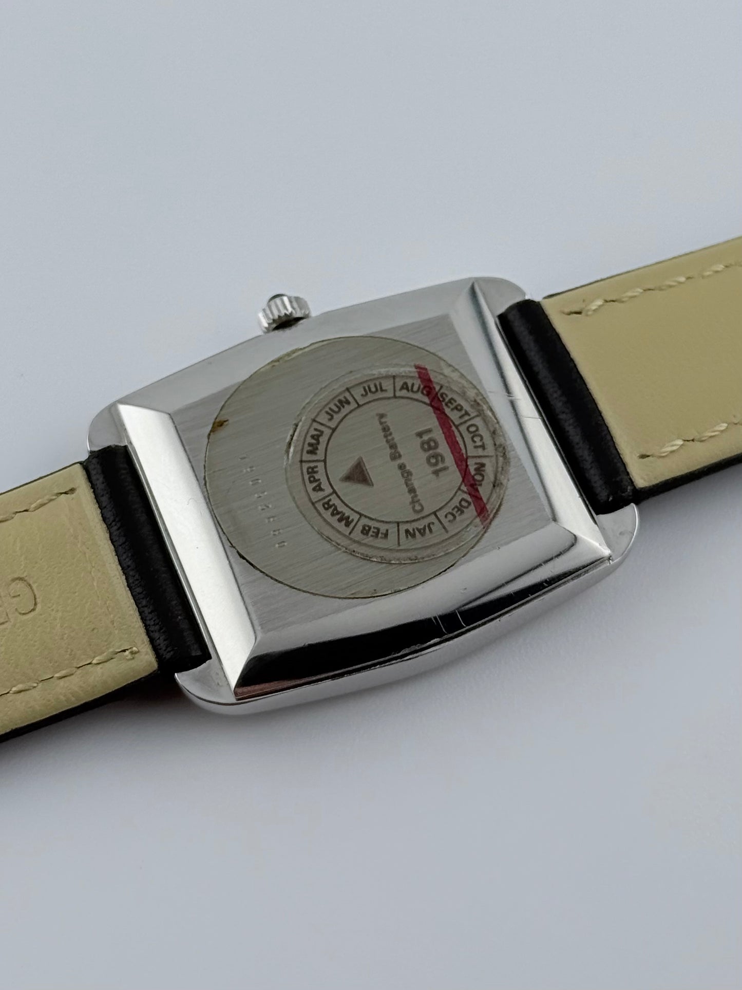 Longines Tank Quartz - L.717.2 - Black Dial