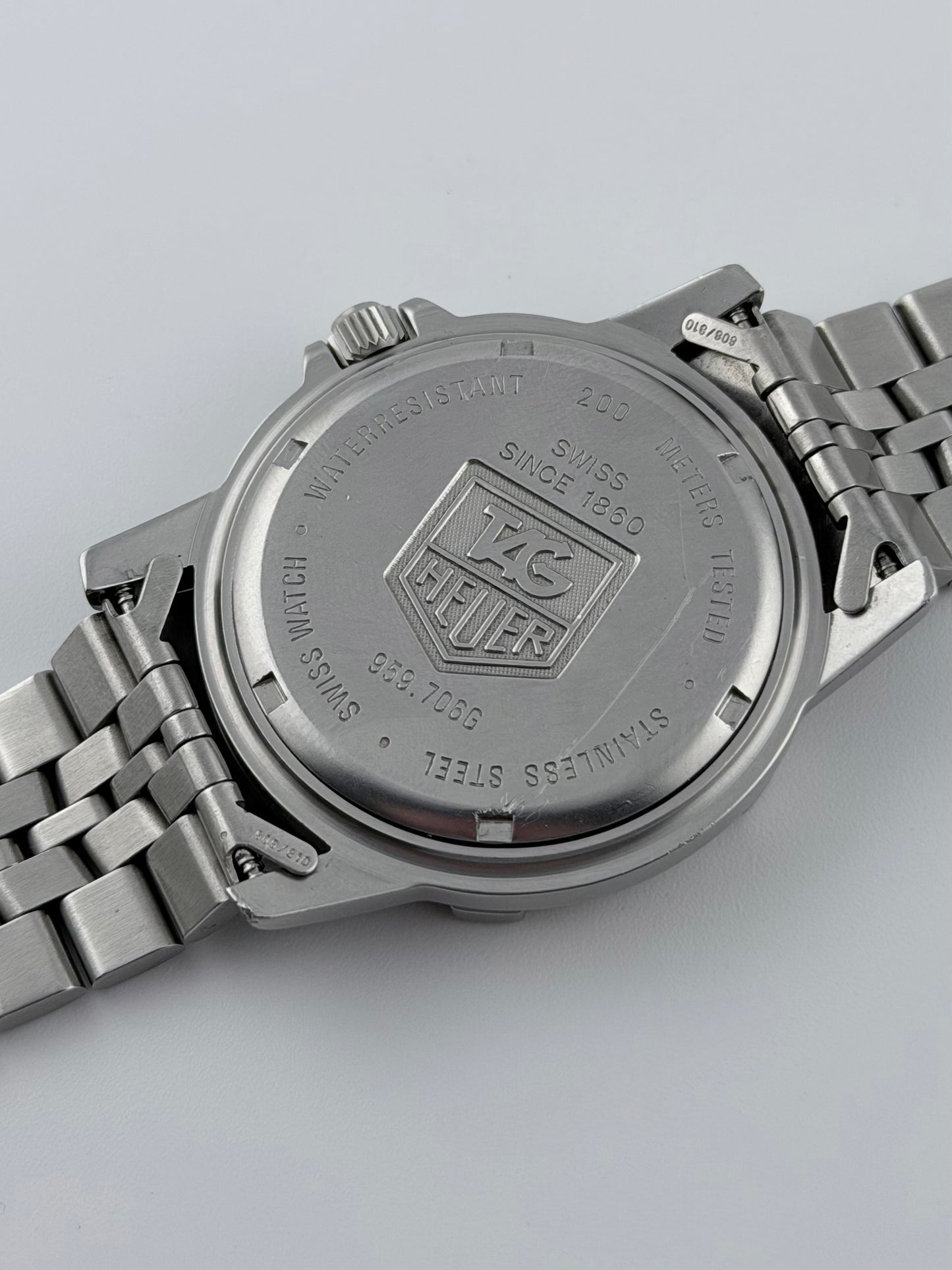 Tag Heuer Professional 200m Quartz Date - 959.706G
