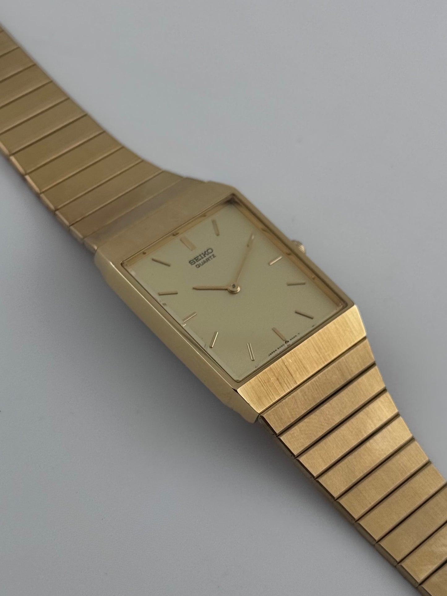 Seiko Quartz Tank - 5Y00-5020