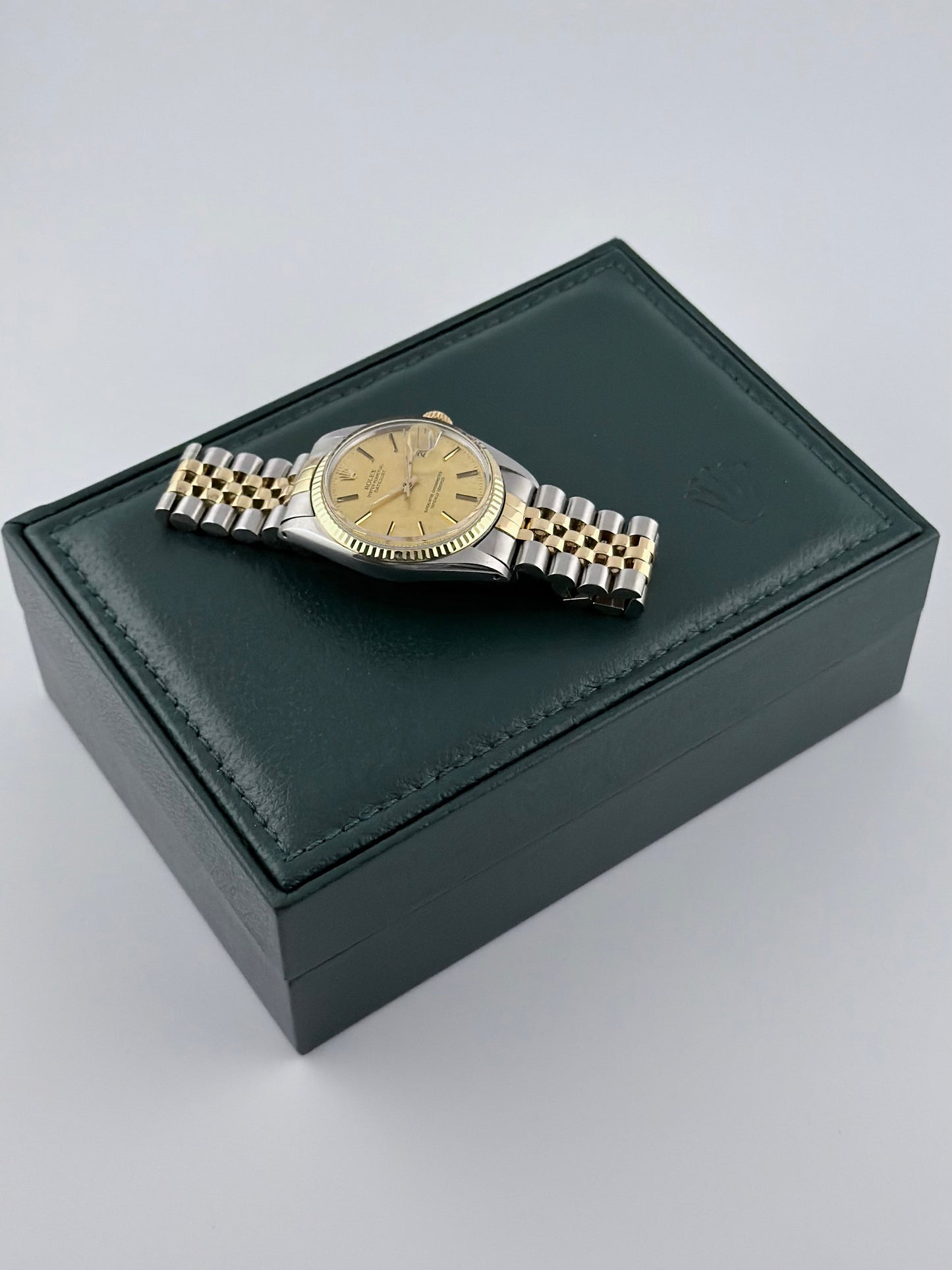 Rolex Datejust Oyster Perpetual Two-Tone - 16013 - Linen Dial - Exceptional Condition