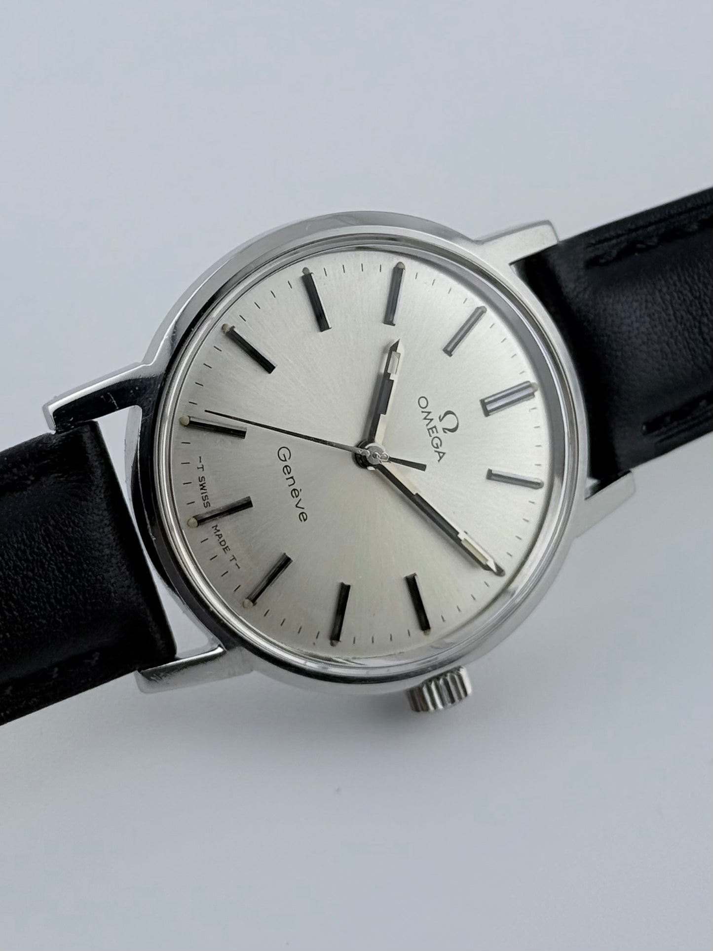 Omega Geneve Manual 135.070 - Box and Papers