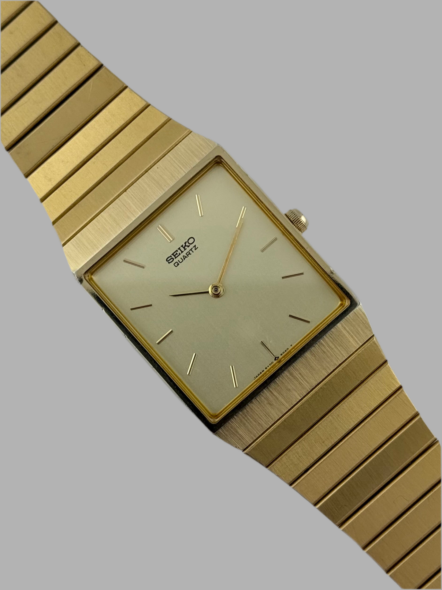 Seiko Tank Quartz 5Y00-5020 with BOX