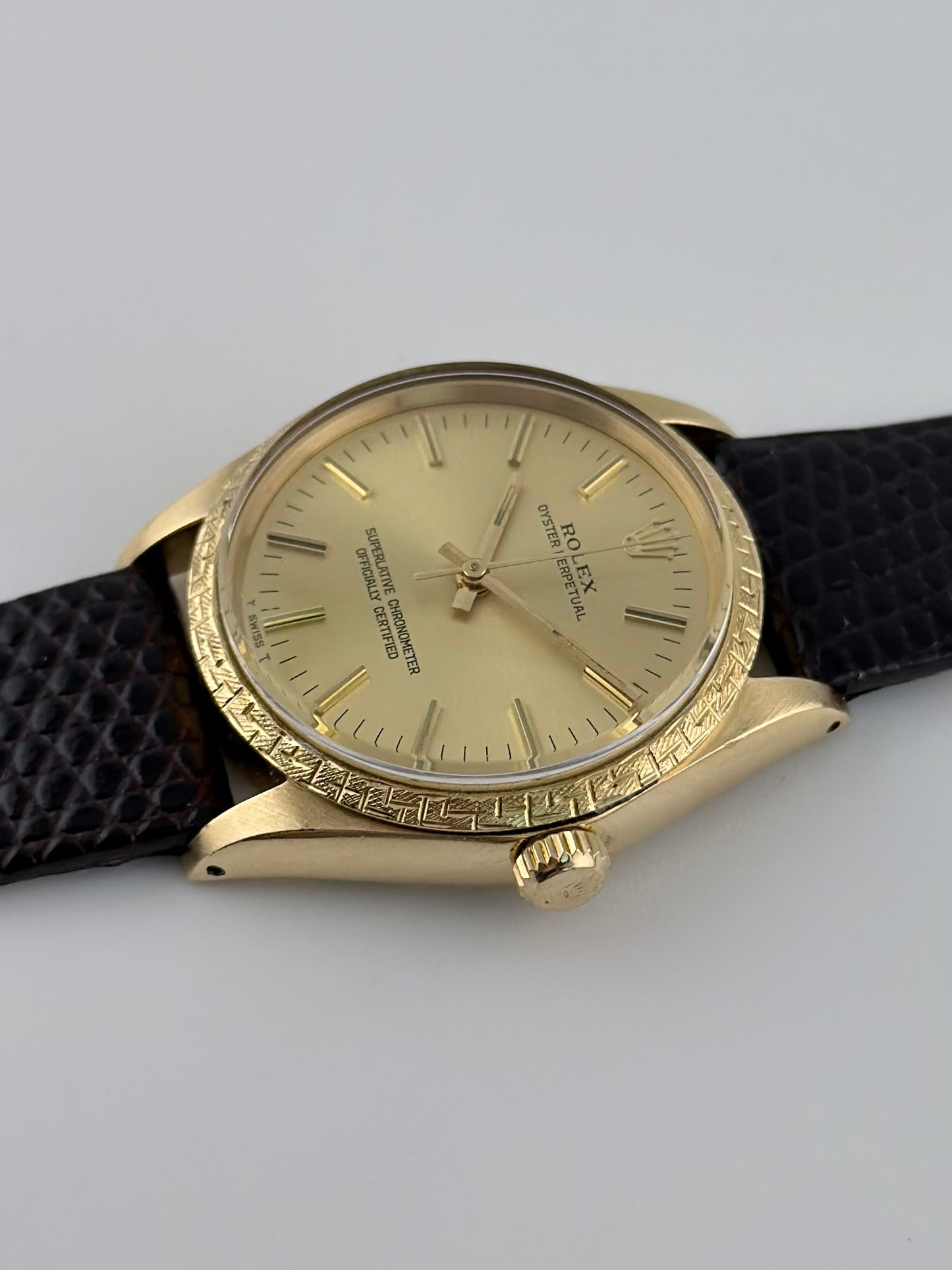 Rolex Oyster Perpetual Automatic 18kt Gold - 1030 - Rare Decorated Bezel