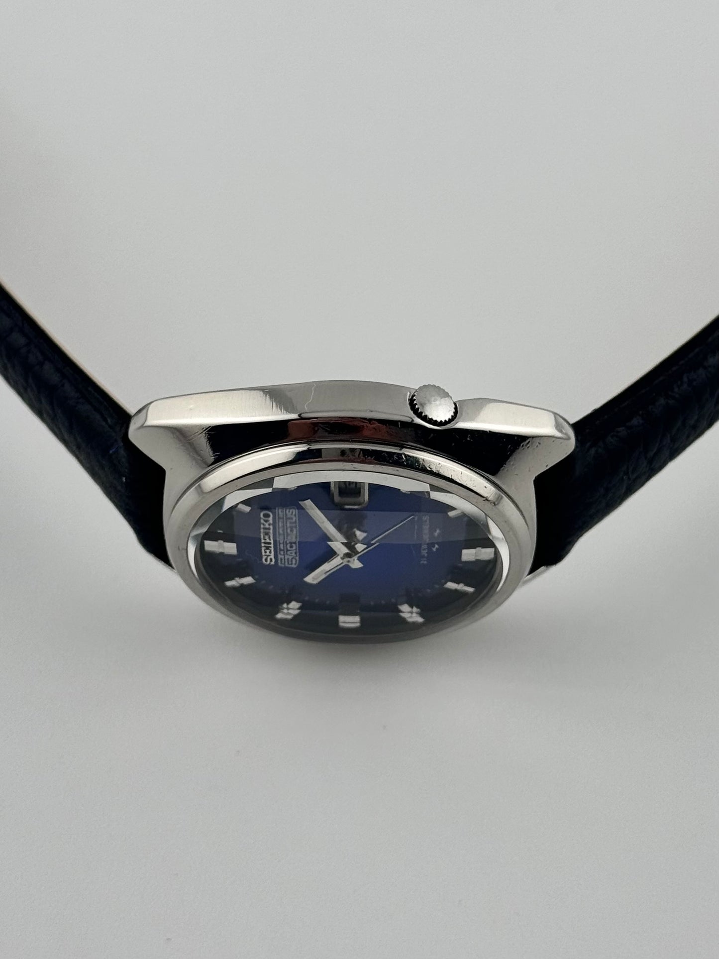 Seiko 5 ACTUS Automatic 7019-7350 - JDM - Gradient Blue - Faceted Crystal